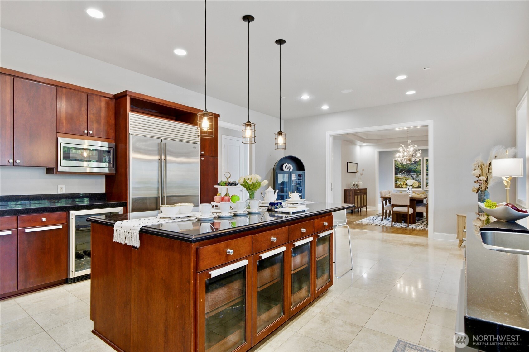 2 Crescent Key Property Photo 7