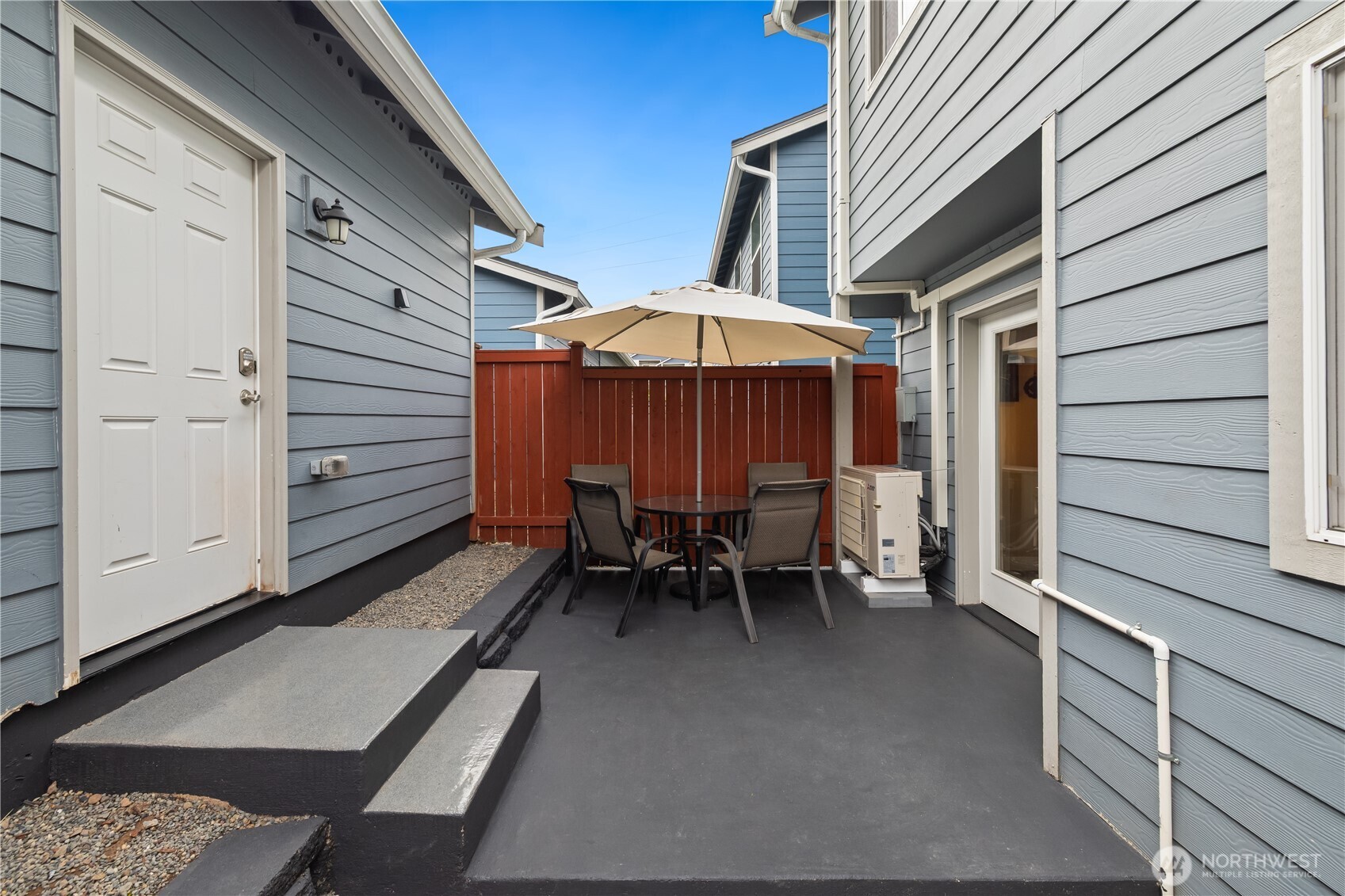 211 Norpoint Way Property Photo 16