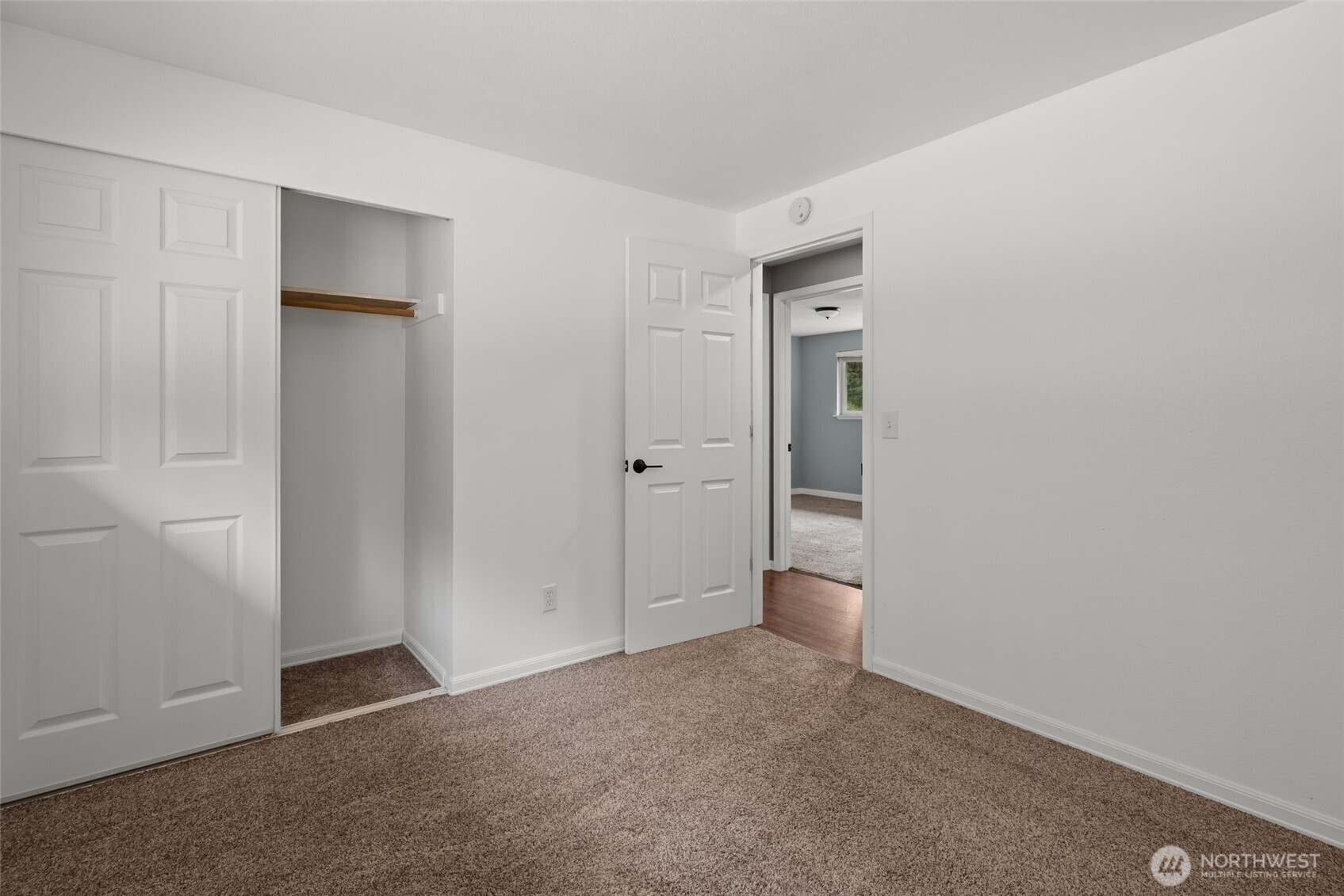 216 E Sleeper Road Property Photo 14