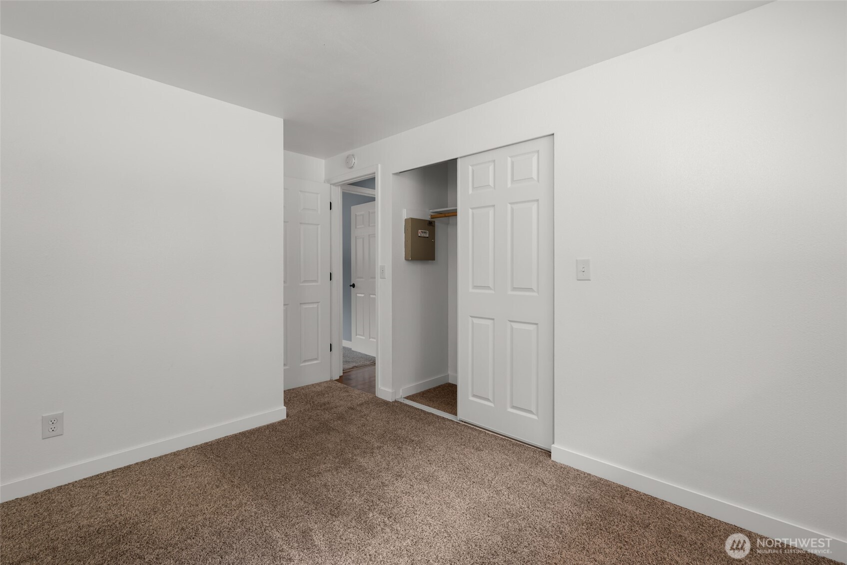 216 E Sleeper Road Property Photo 16