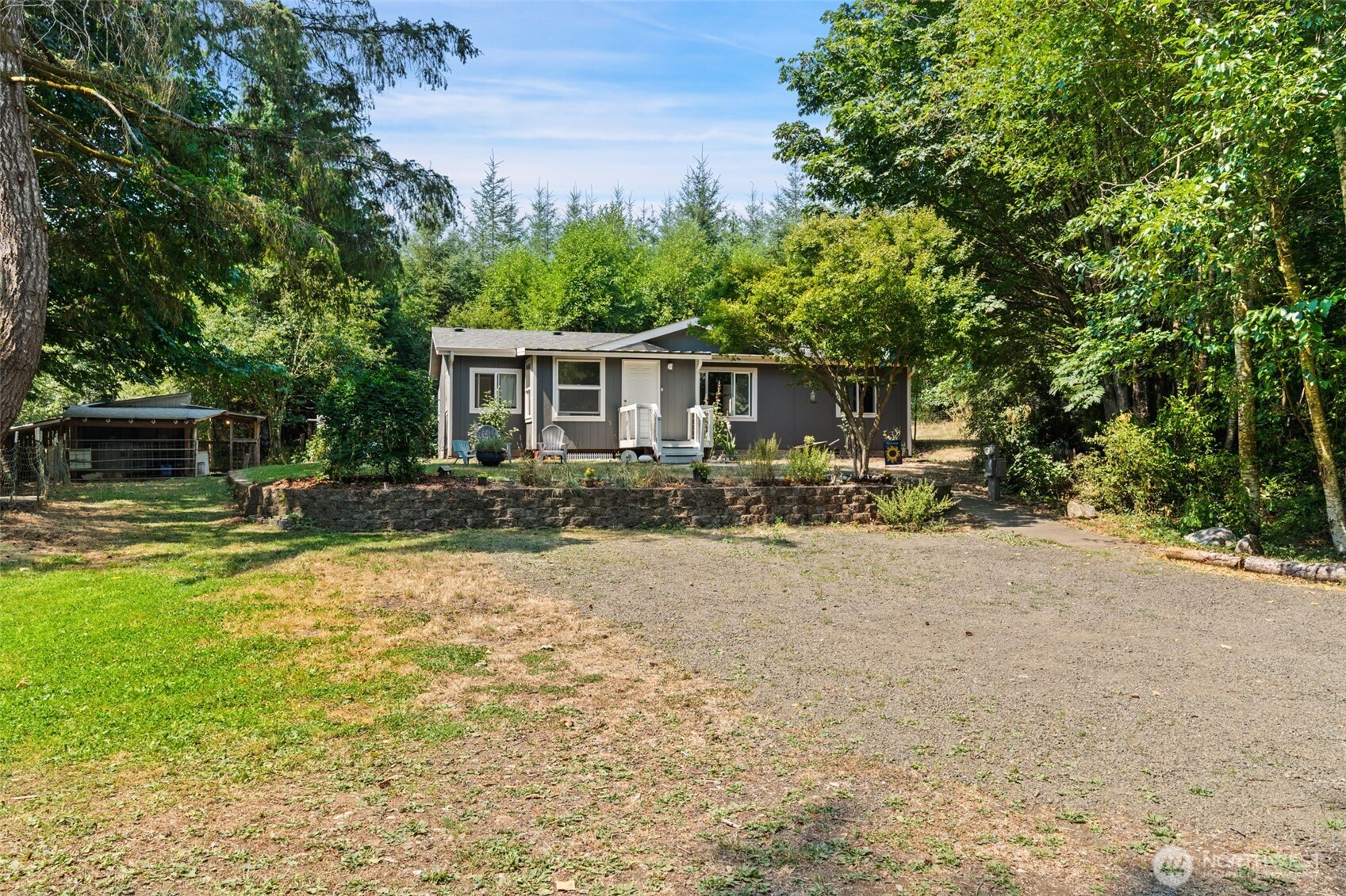 960 E Dawn Drive Property Photo 1