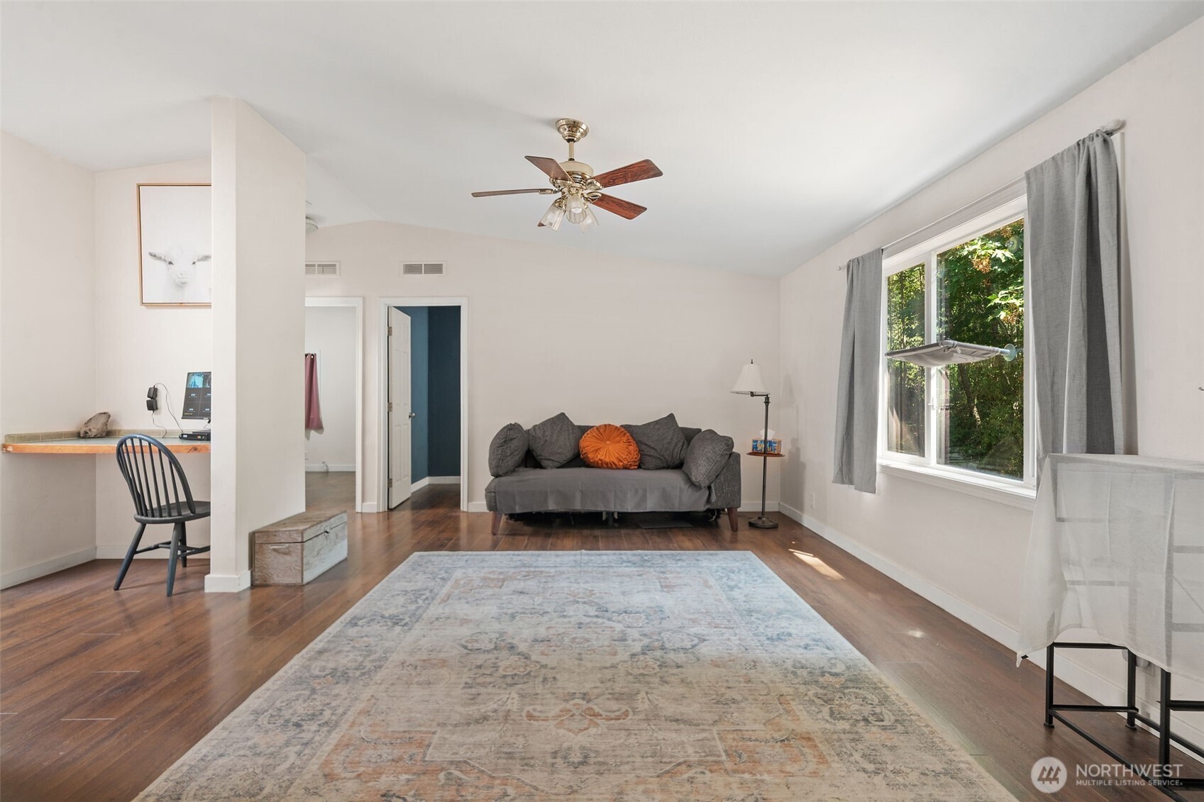 960 E Dawn Drive Property Photo 3