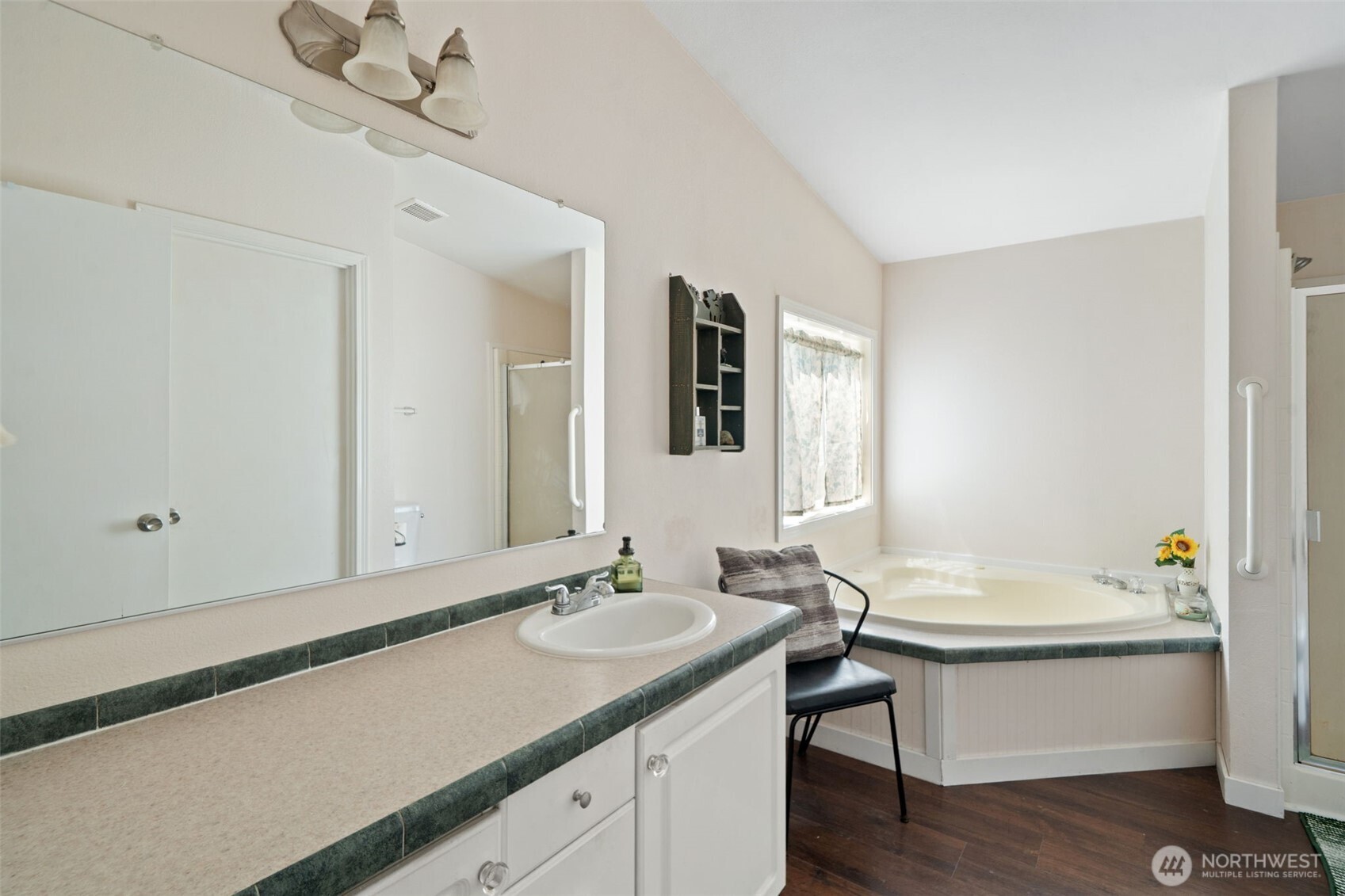 960 E Dawn Drive Property Photo 18