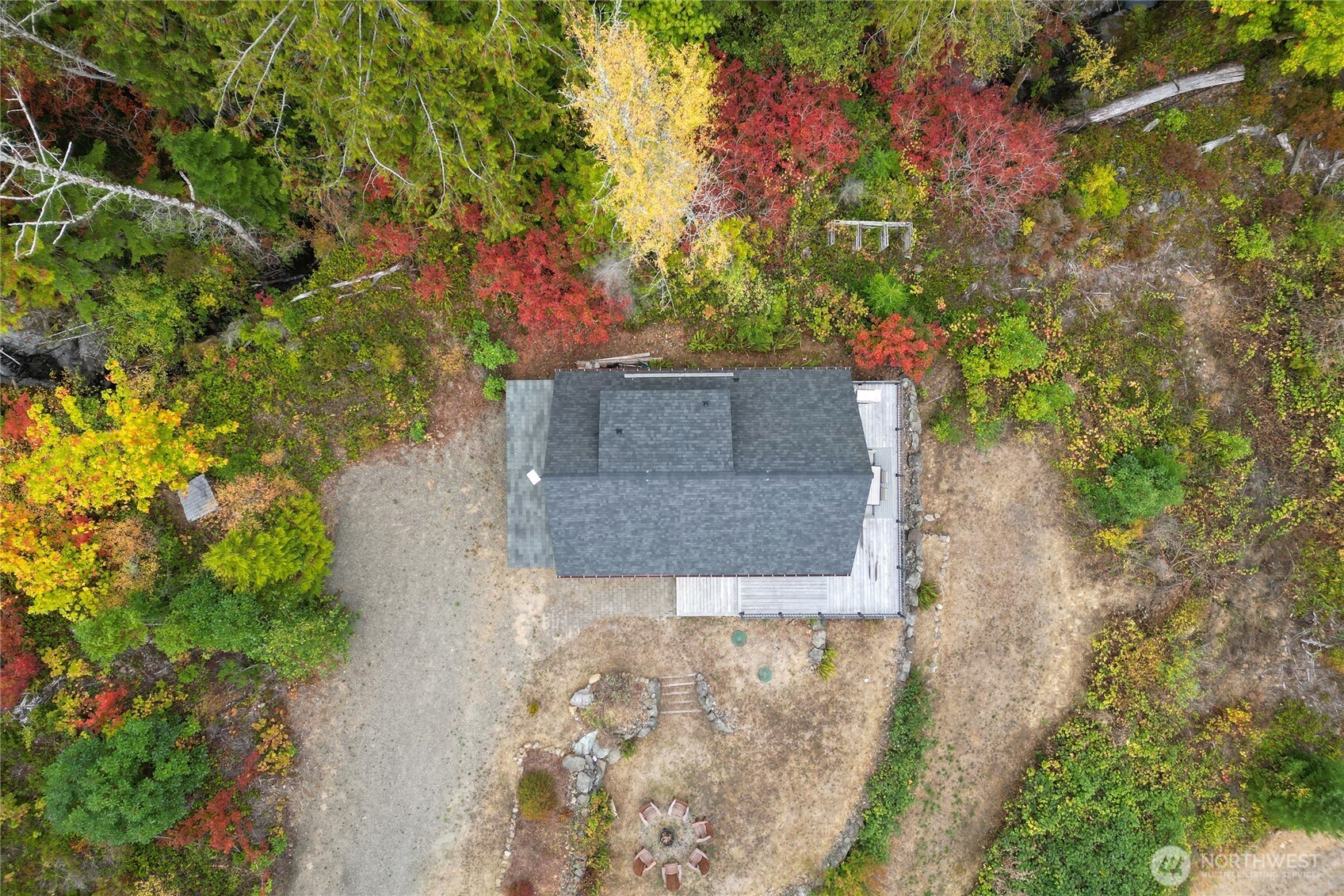 304292 Highway 101 Property Photo 23