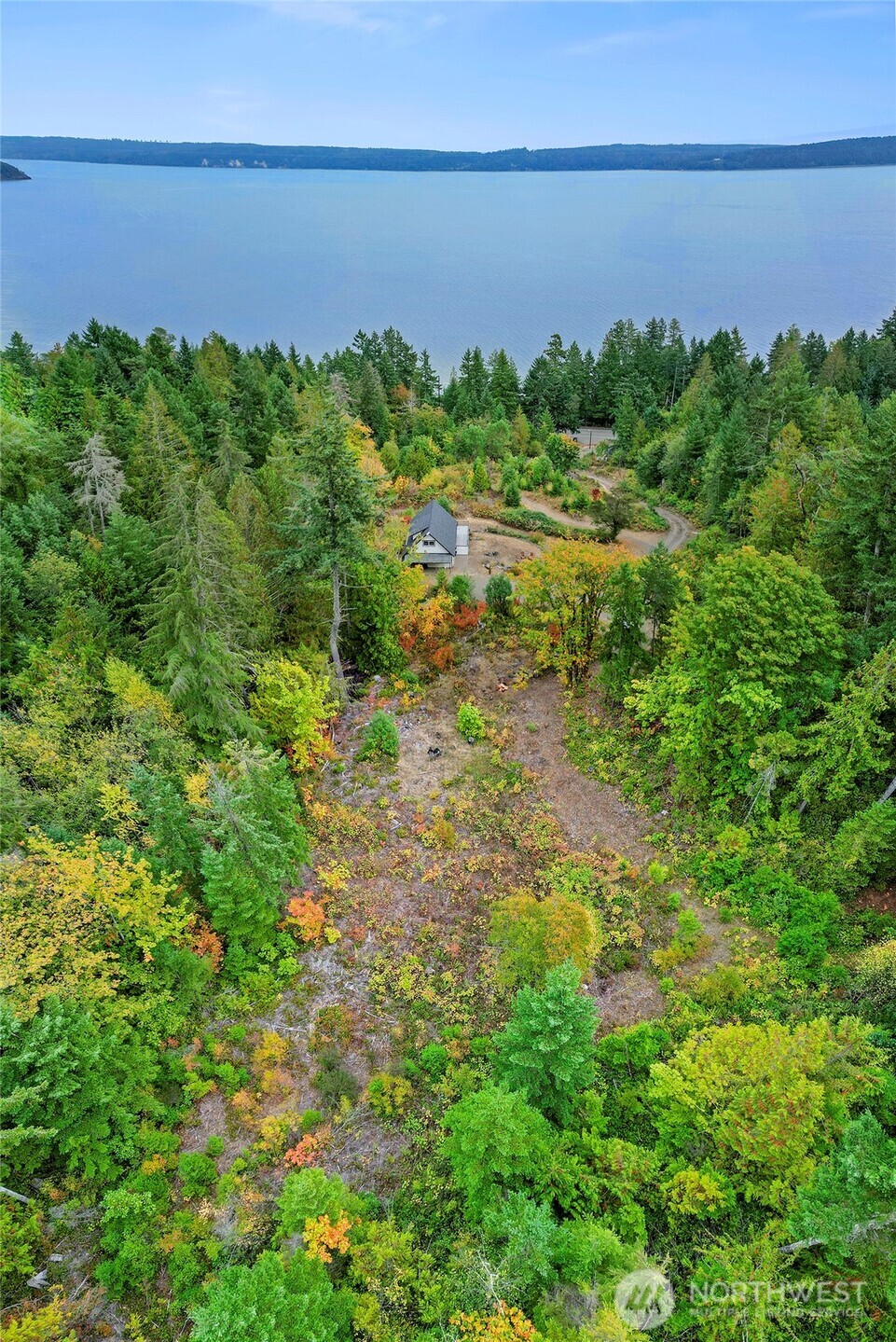 304292 Highway 101 Property Photo 28