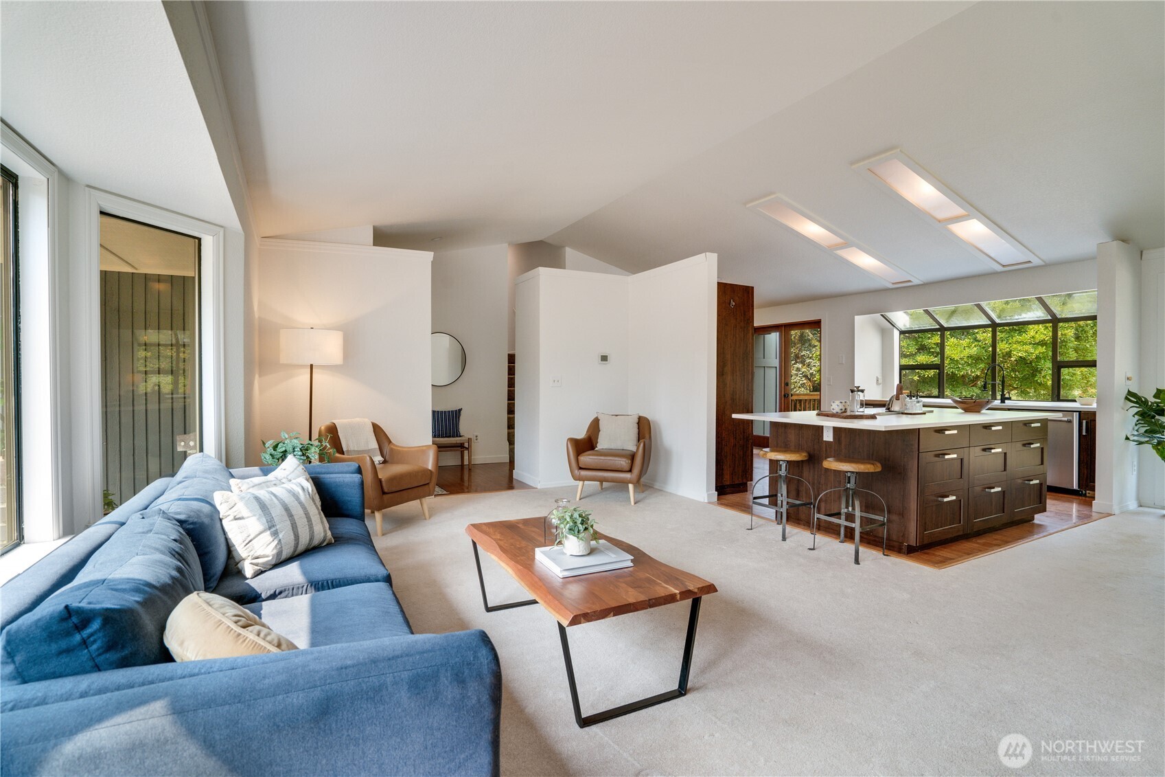 7009 Cameo Drive Property Photo 4