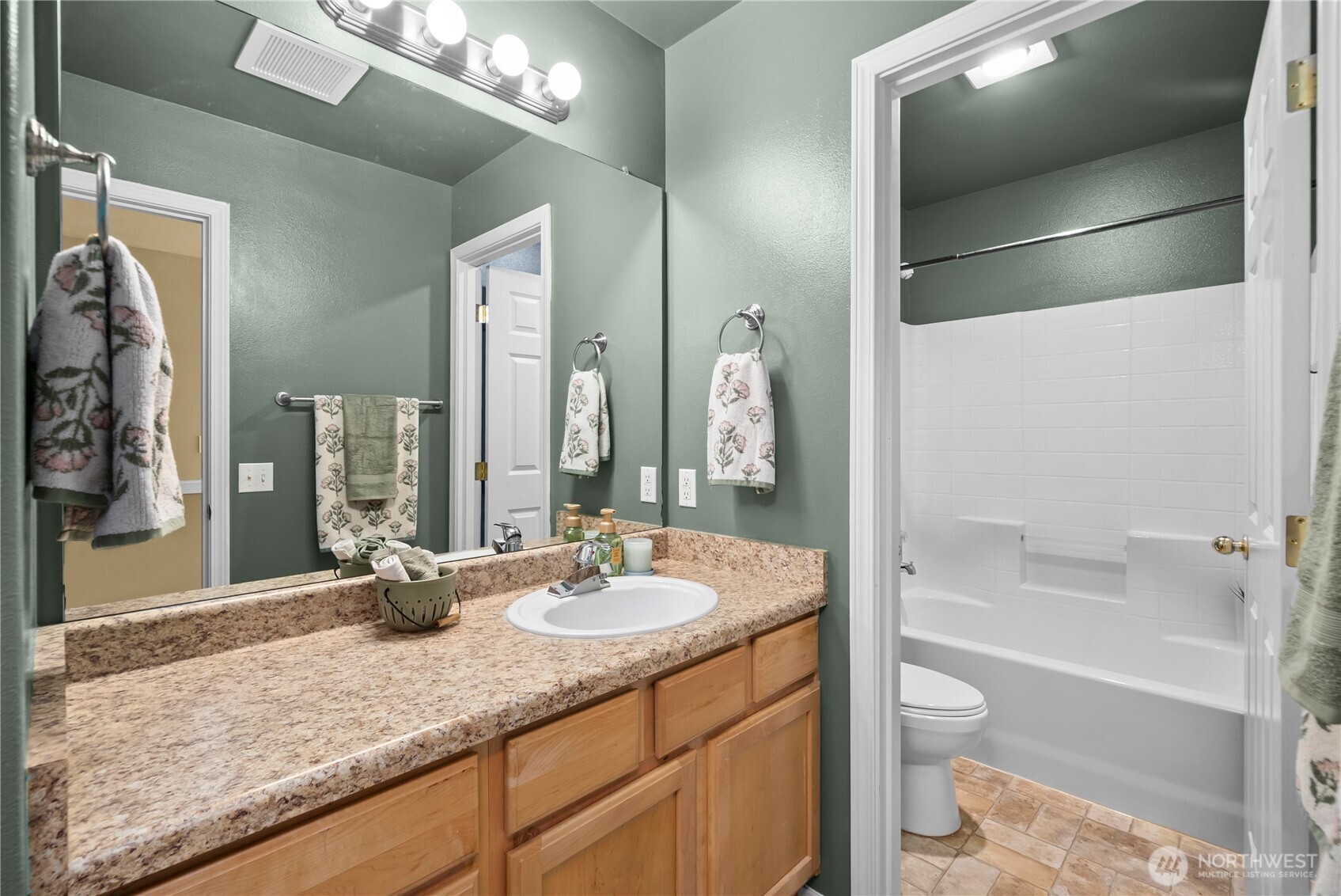 19529 100th Street Property Photo 24