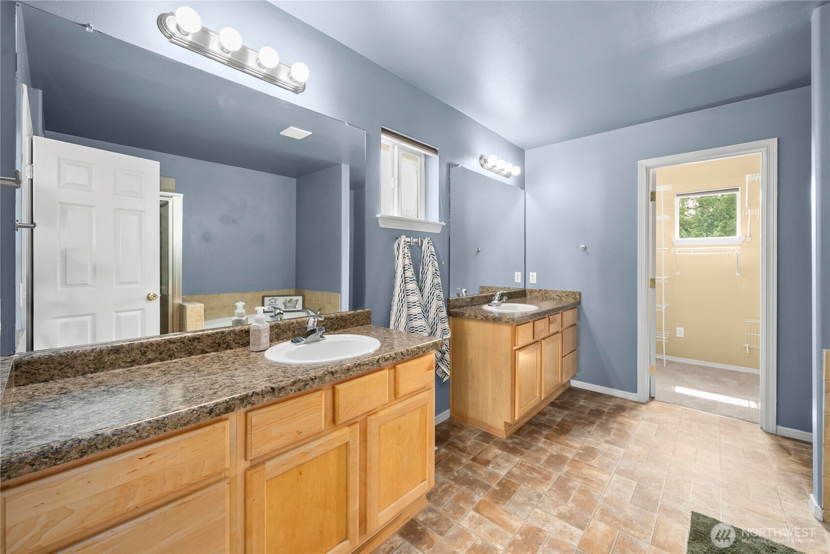 19529 100th Street Property Photo 28