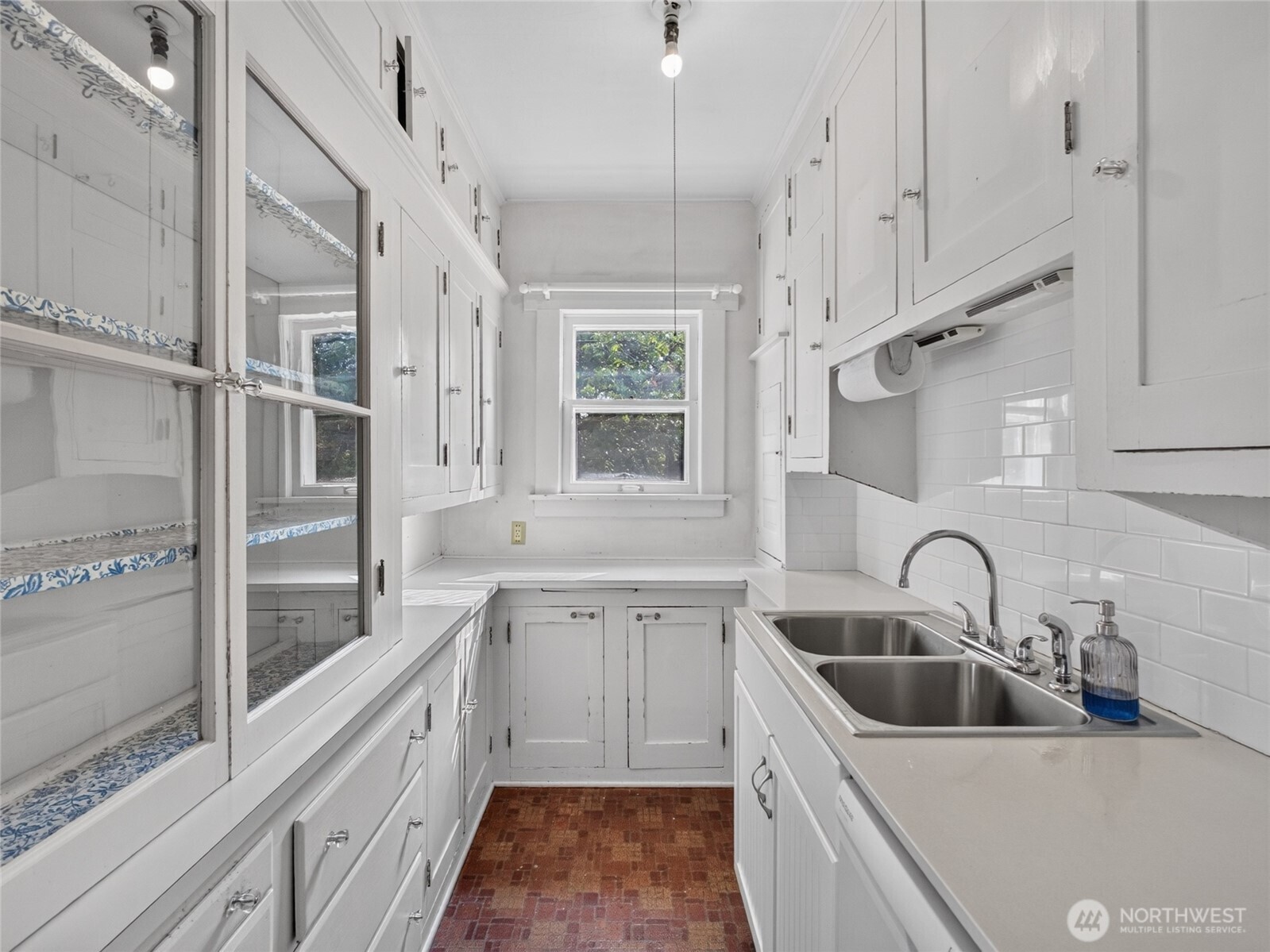 1409 Marion Street Property Photo 11