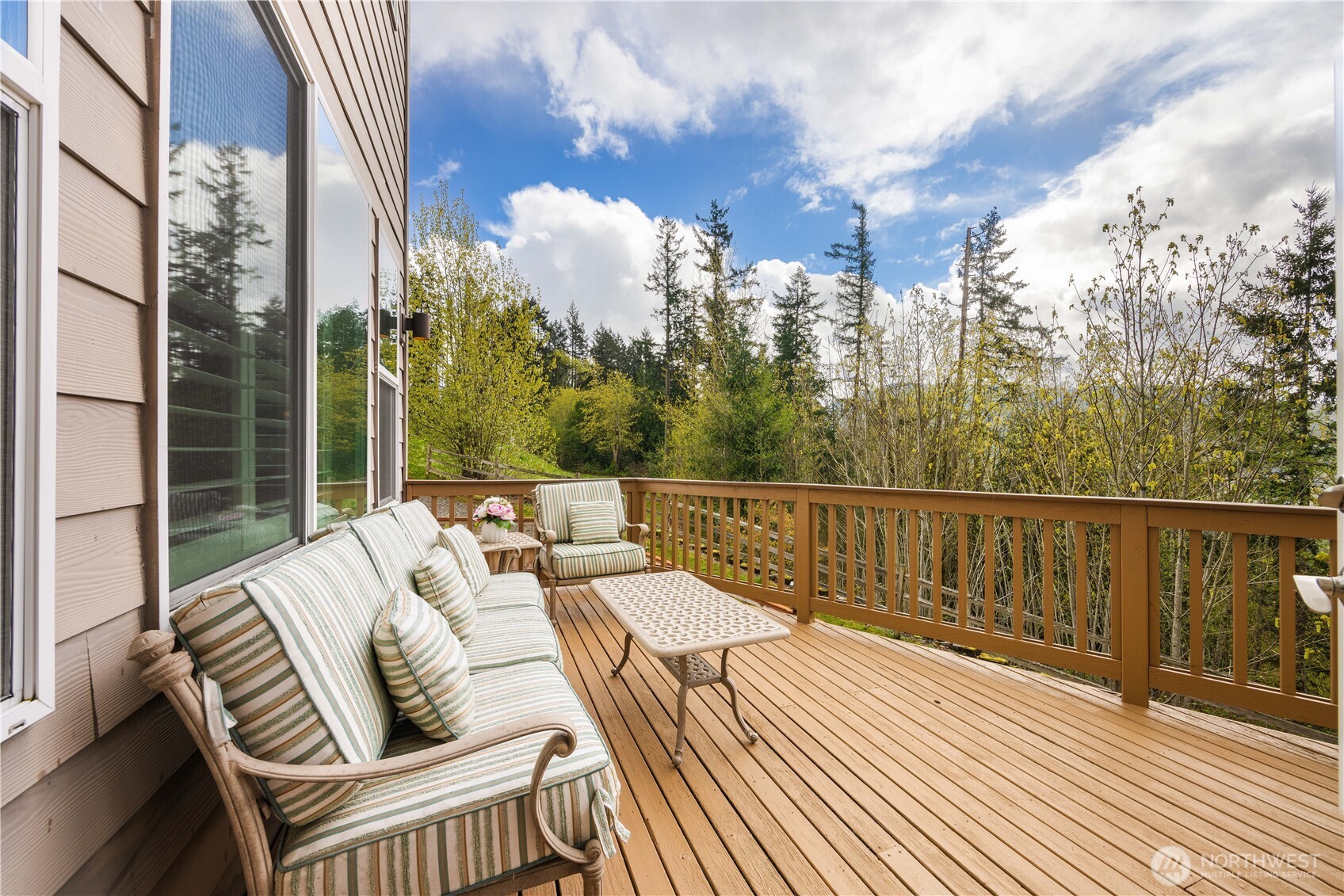 801 3rd Place Property Photo 13