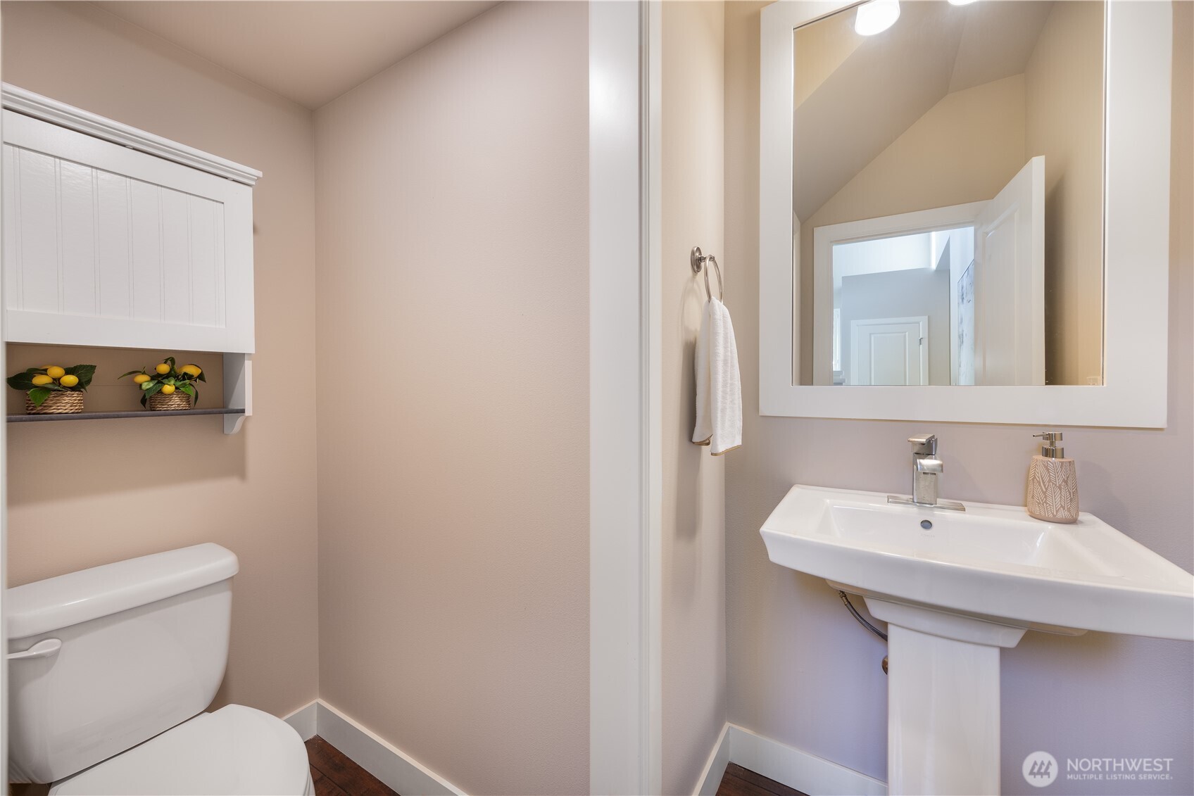 801 3rd Place Property Photo 14