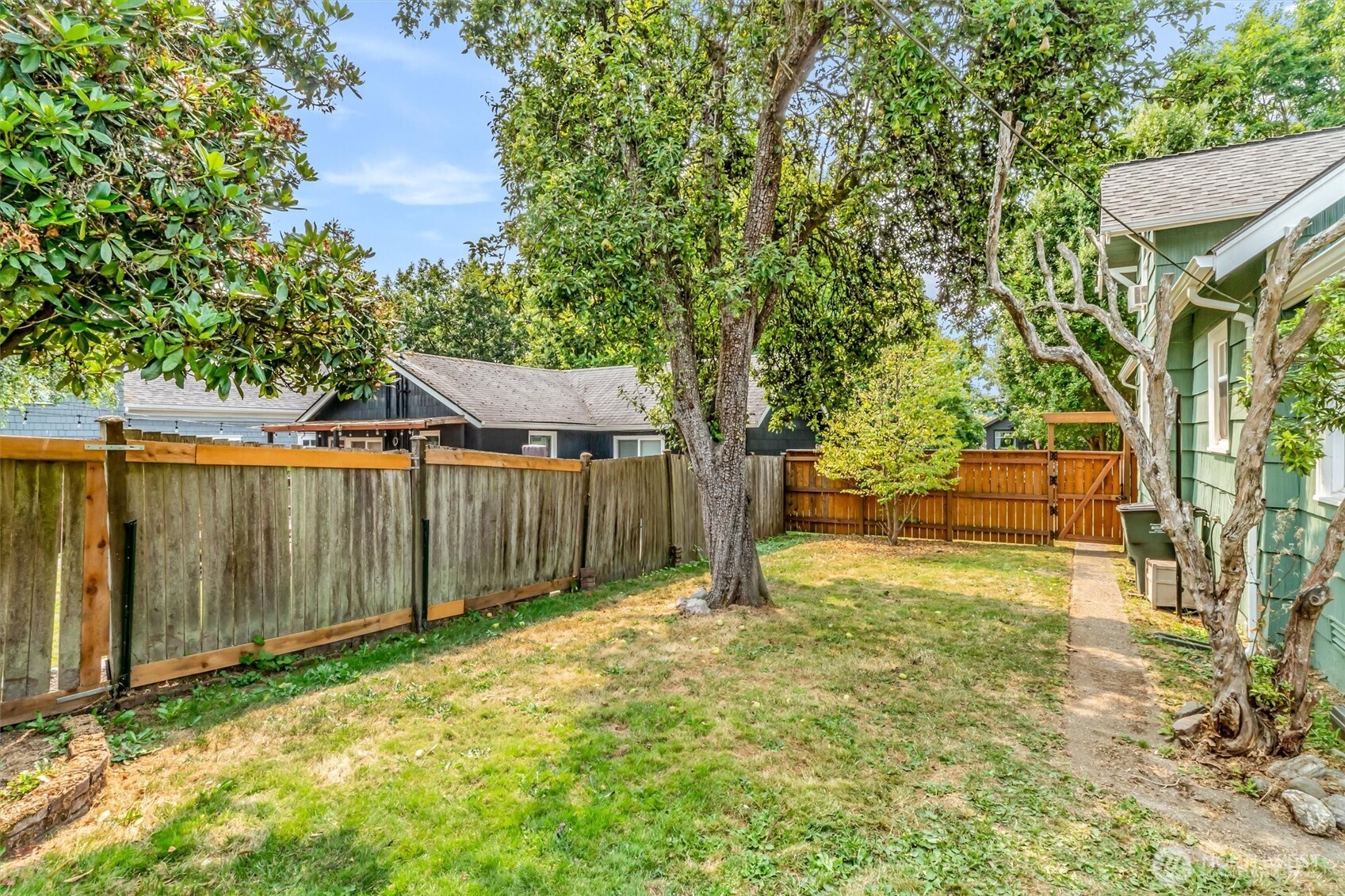 2309 Mcdougall Avenue Property Photo 35