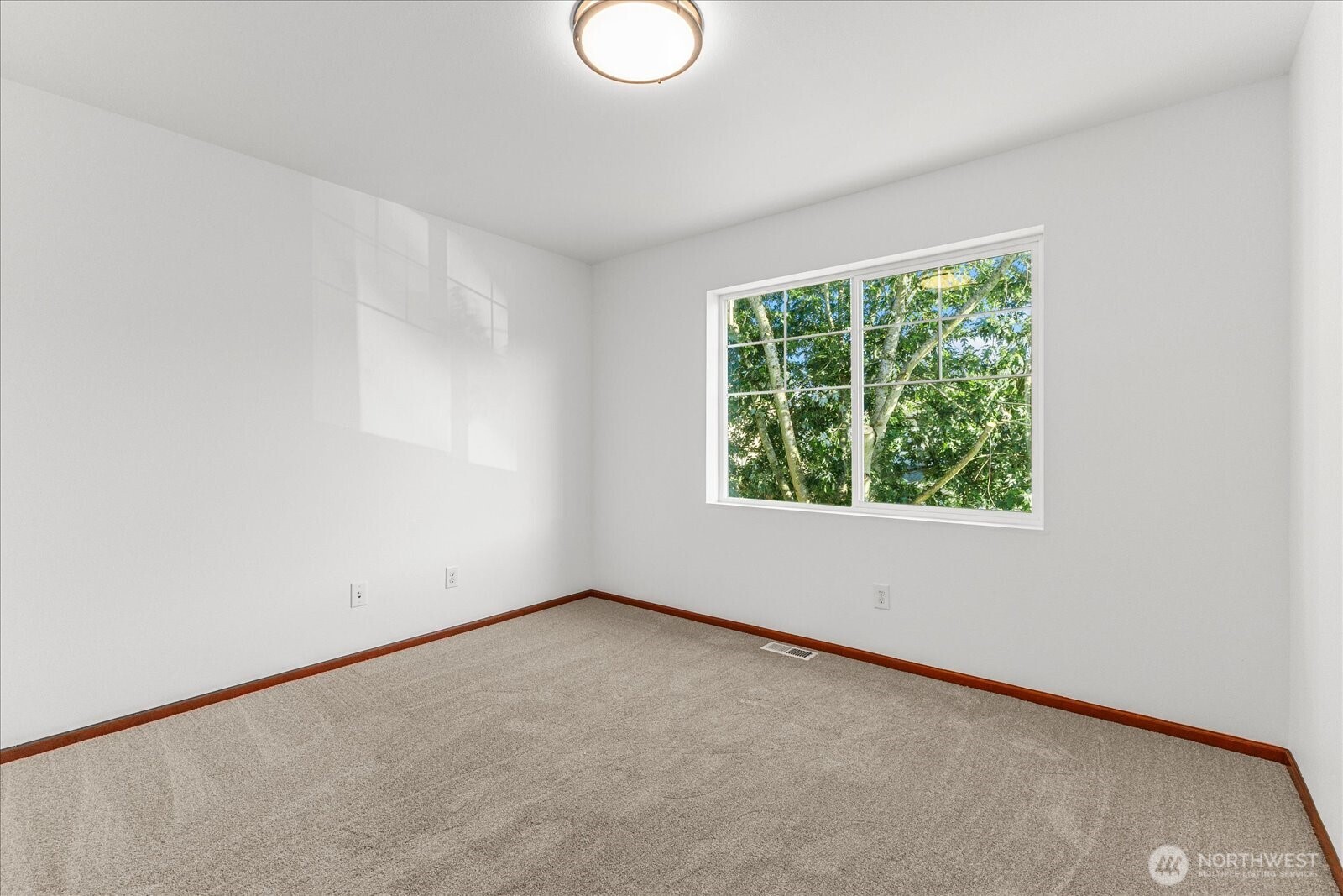 17325 84th Avenue Property Photo 29