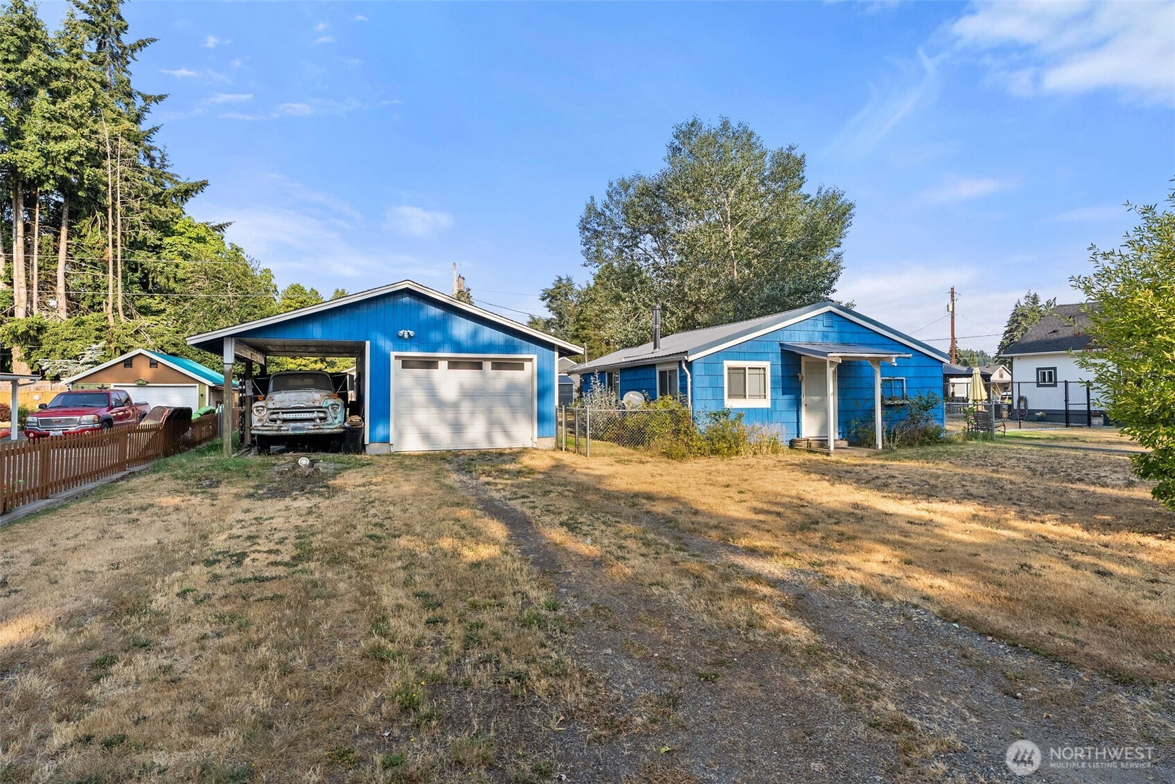 1811 Beach Street Property Photo 2