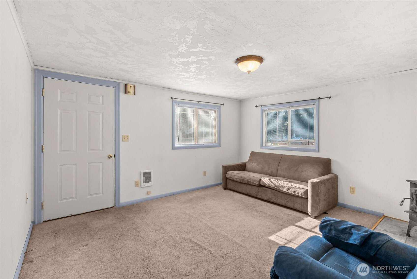 1811 Beach Street Property Photo 4