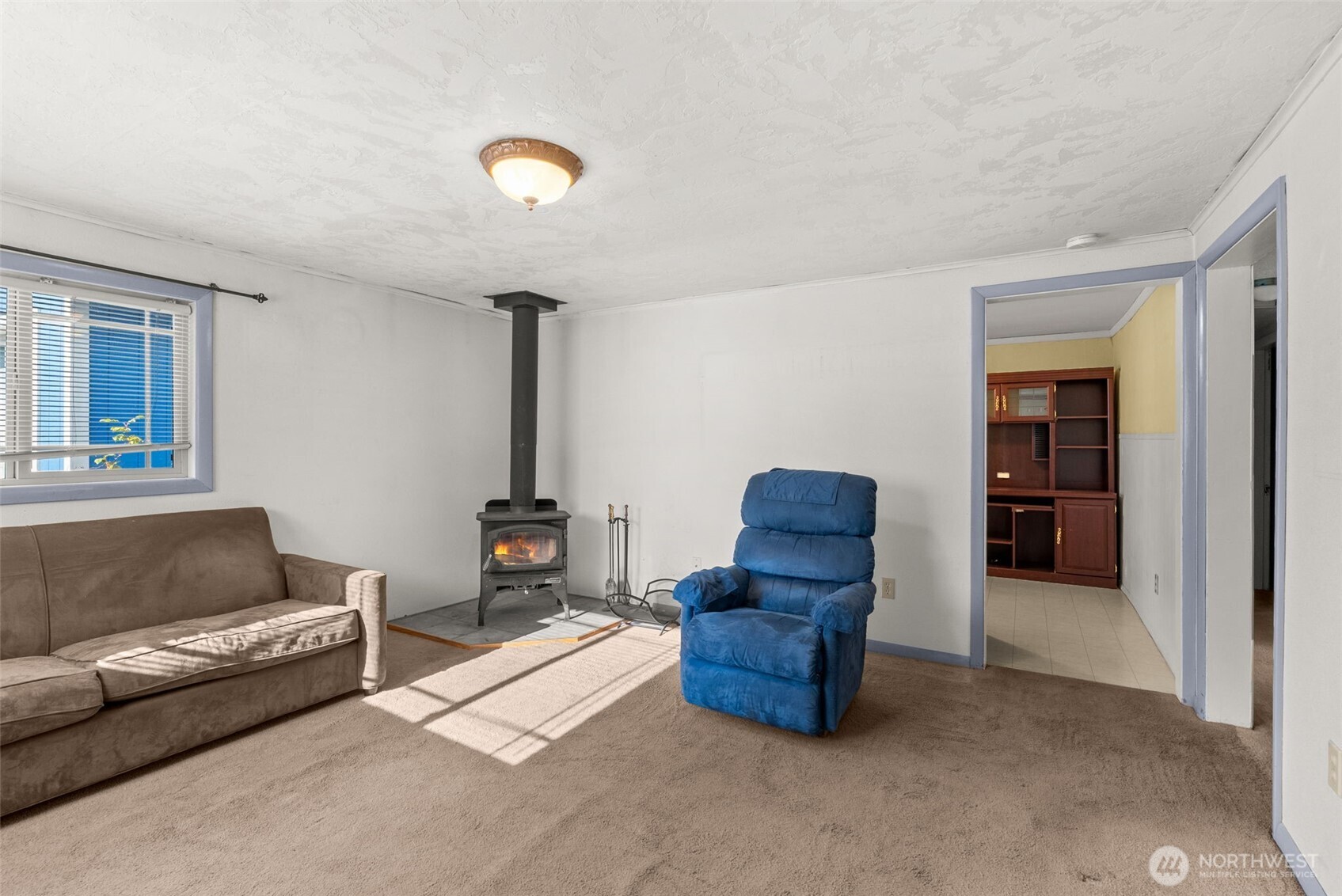 1811 Beach Street Property Photo 5