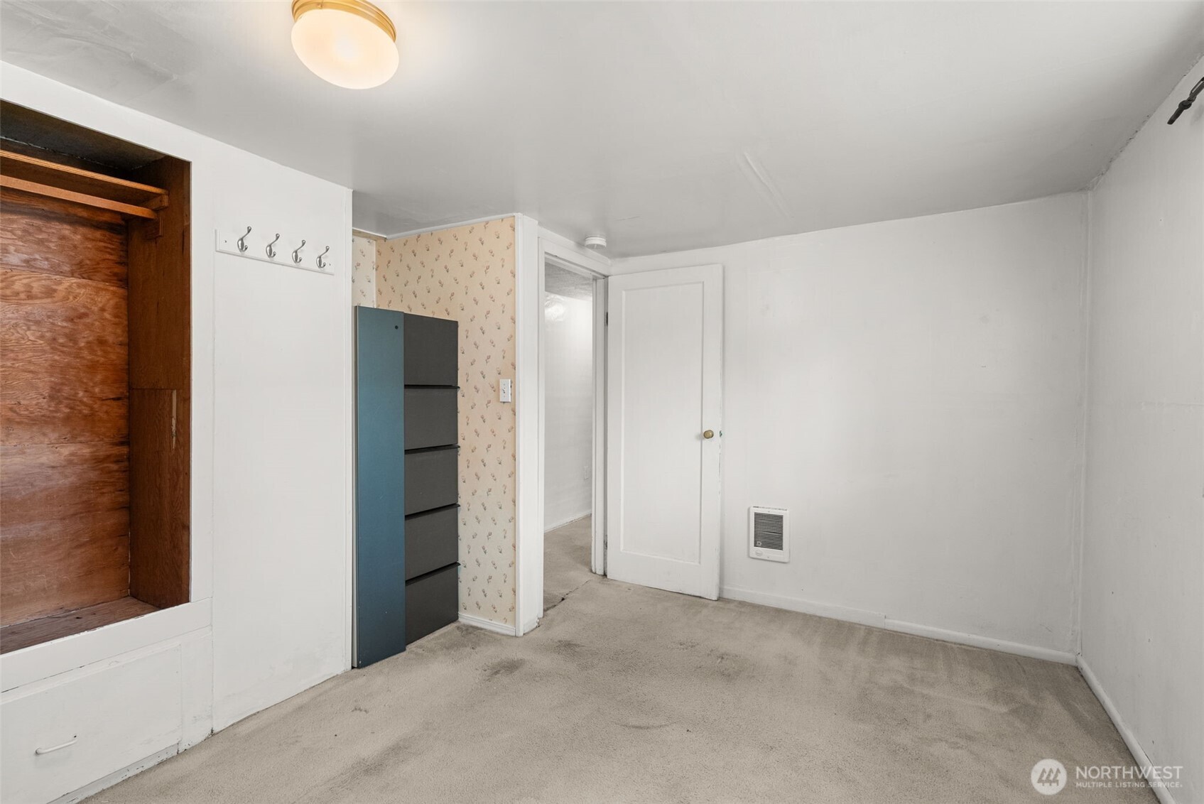 1811 Beach Street Property Photo 10