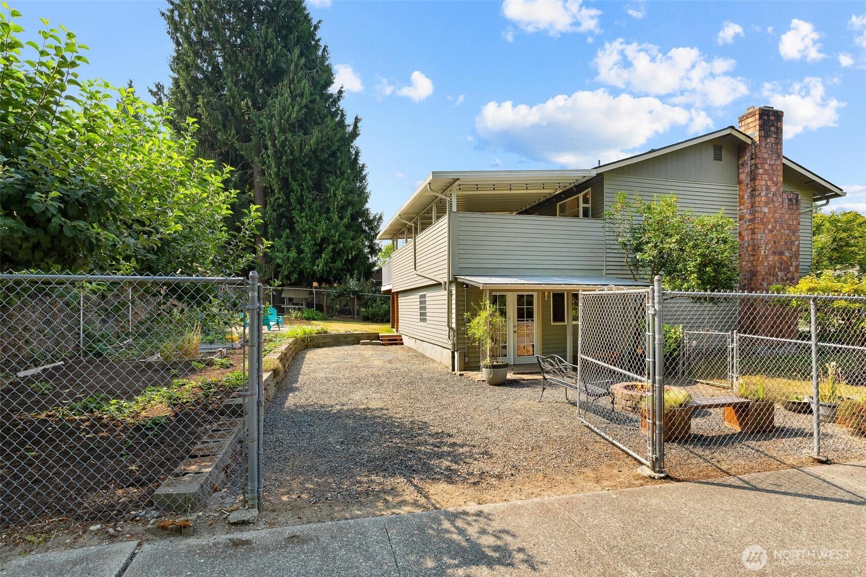 12817 48th Drive Property Photo 4