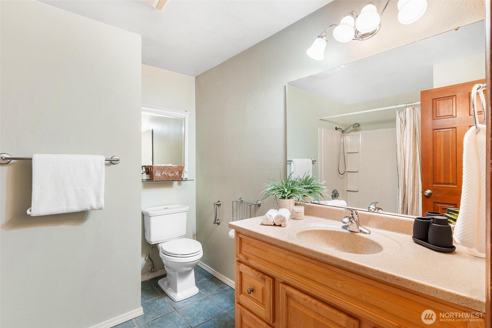 12817 48th Drive Property Photo 19