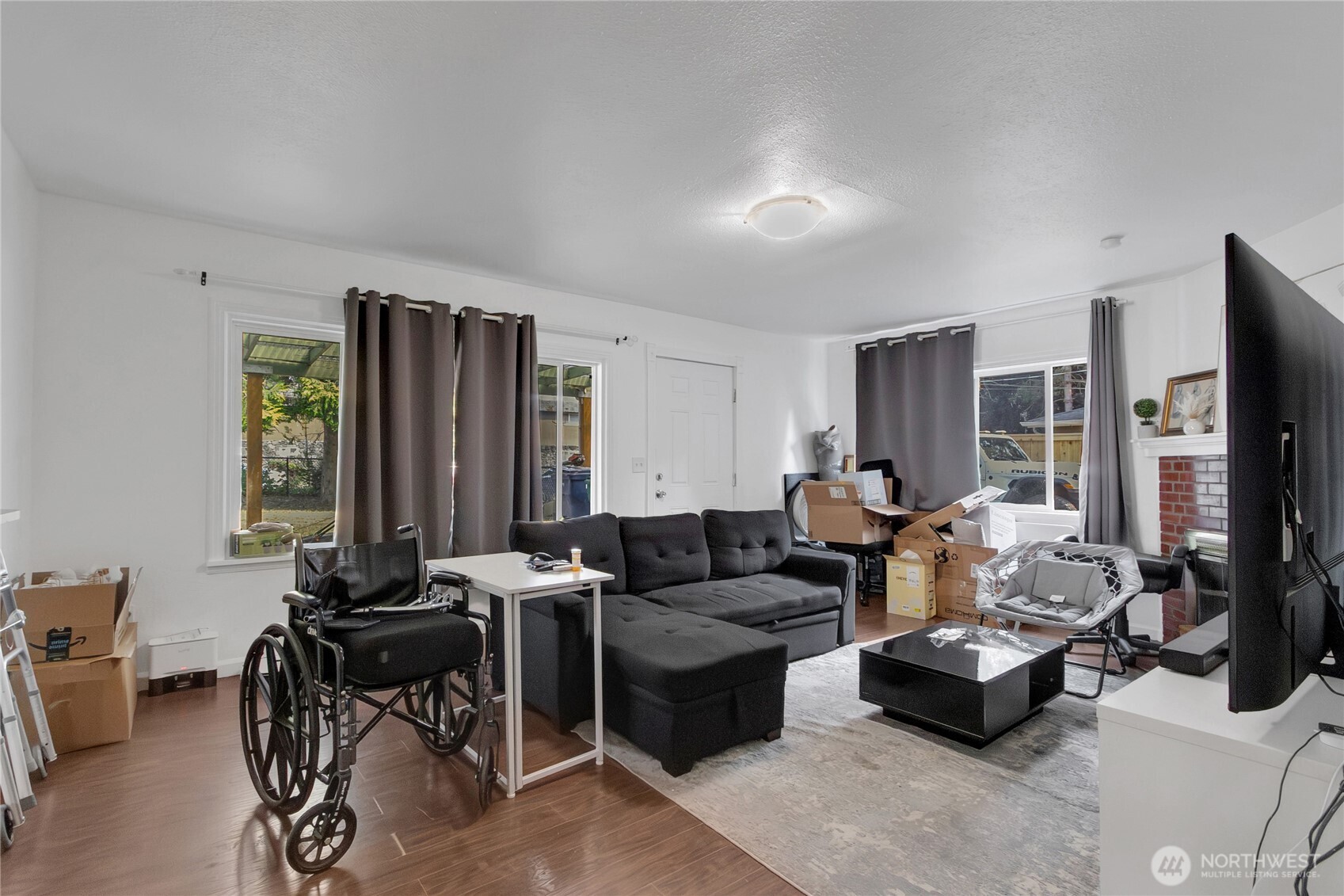 2107 D Street Property Photo 4