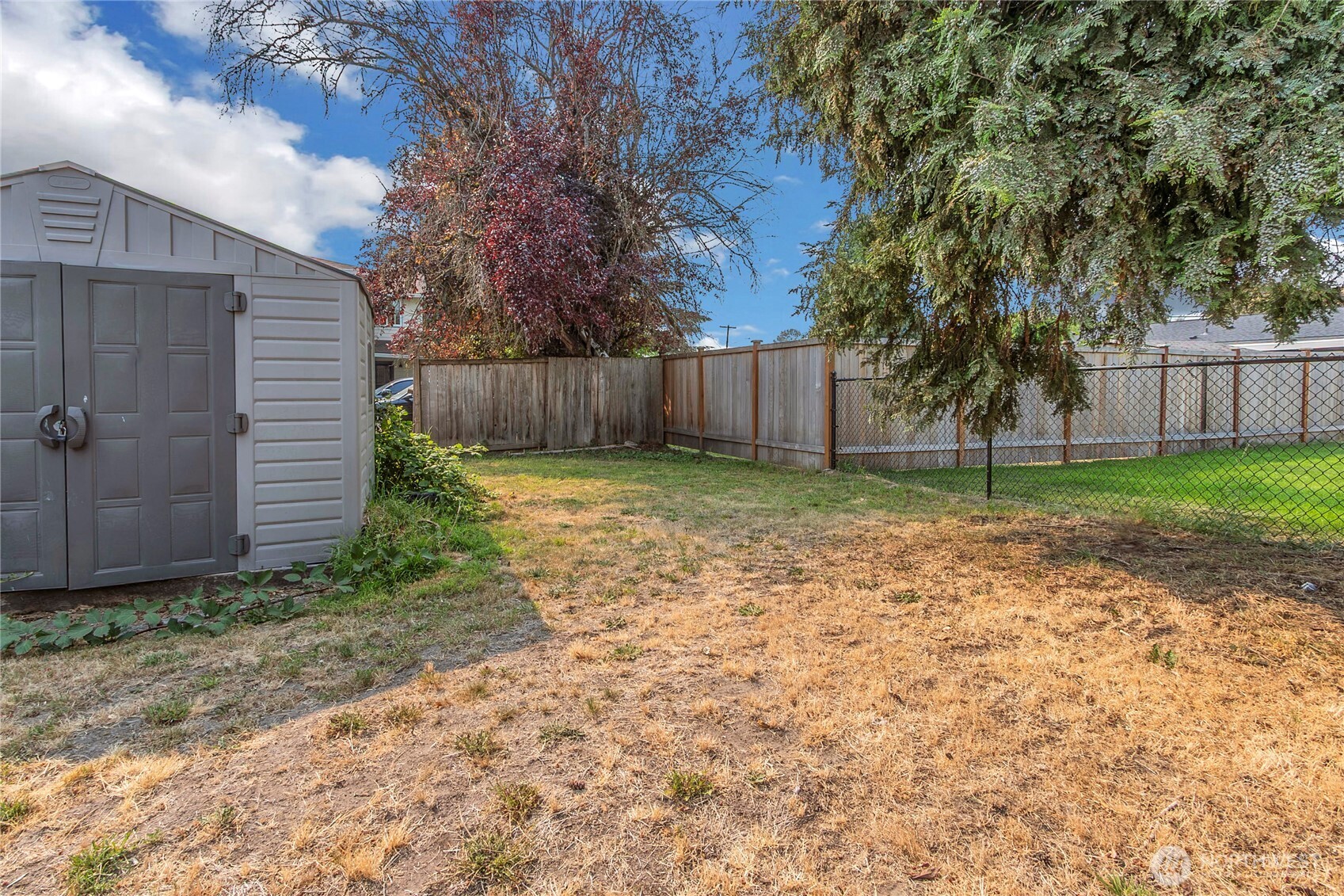 2107 D Street Property Photo 17