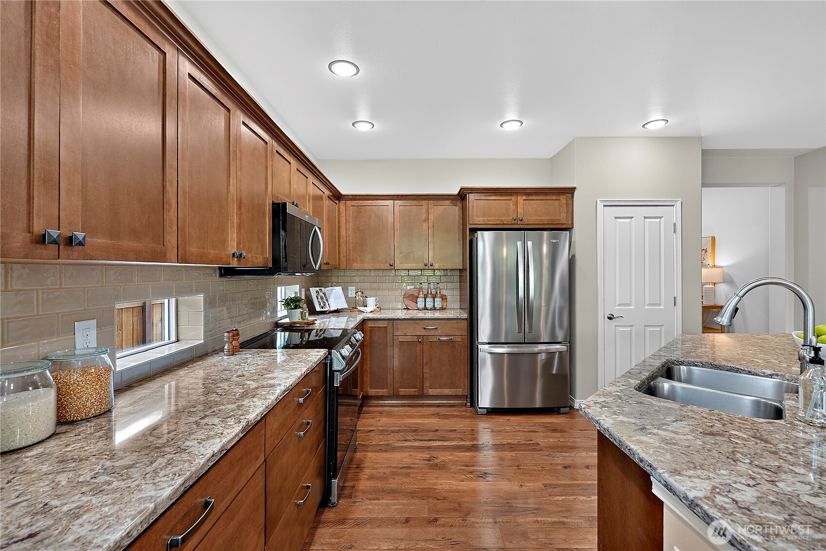 18725 145th Street Property Photo 9