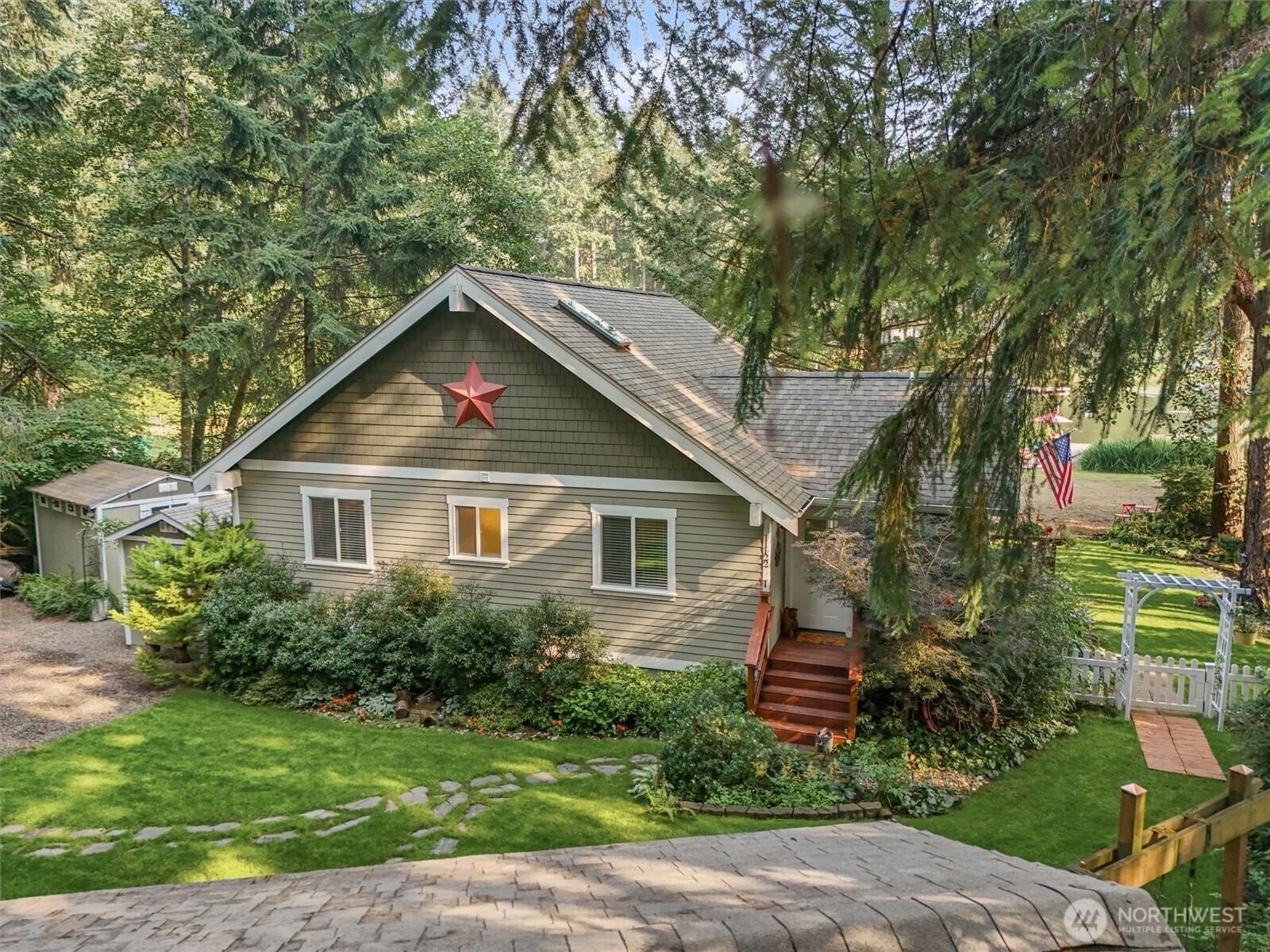 11122 Cole Place Property Photo 9