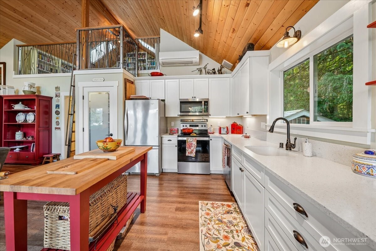 11122 Cole Place Property Photo 18