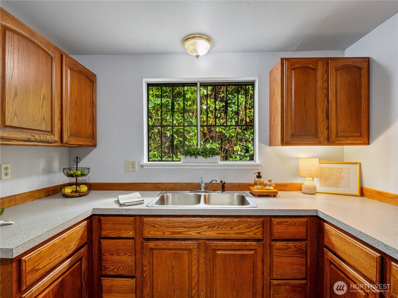 3102 Bridgeport Way Property Photo 10