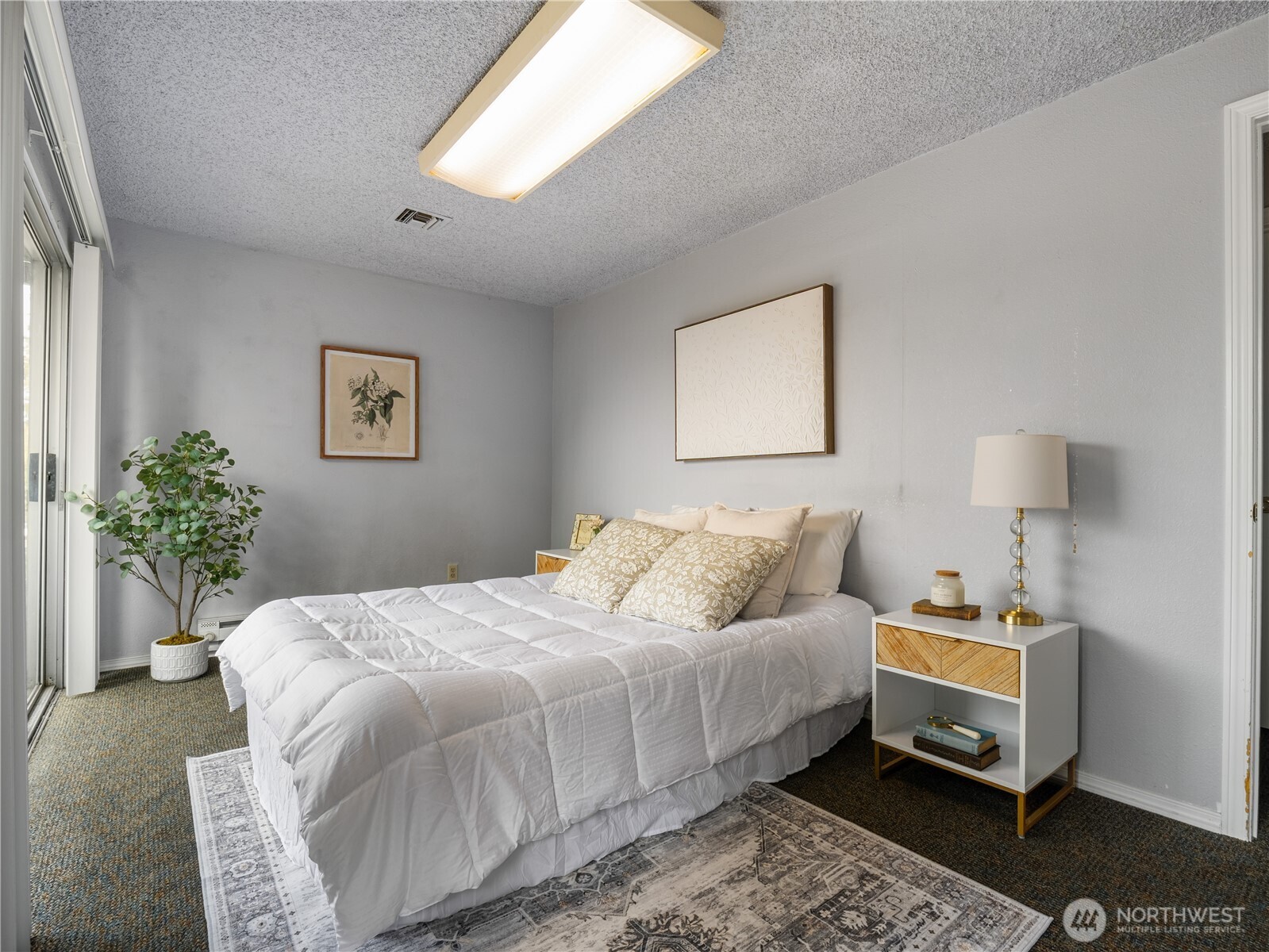 3102 Bridgeport Way Property Photo 13