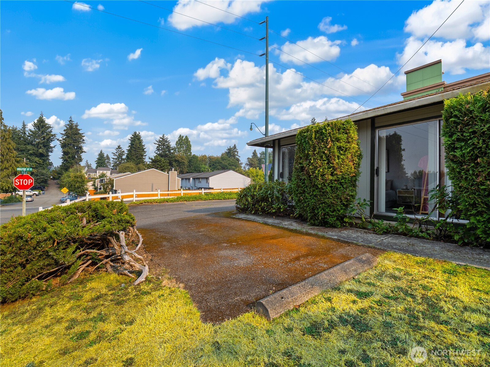3102 Bridgeport Way Property Photo 24
