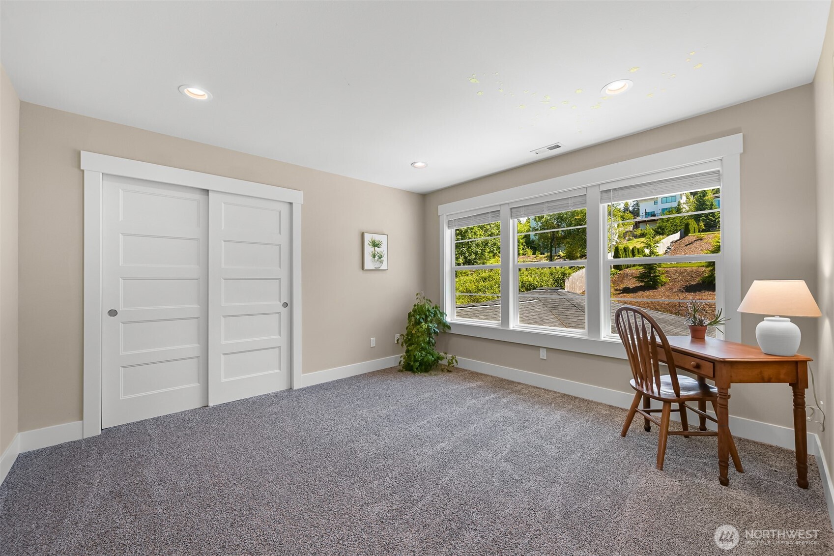 1221 34th Street Property Photo 25