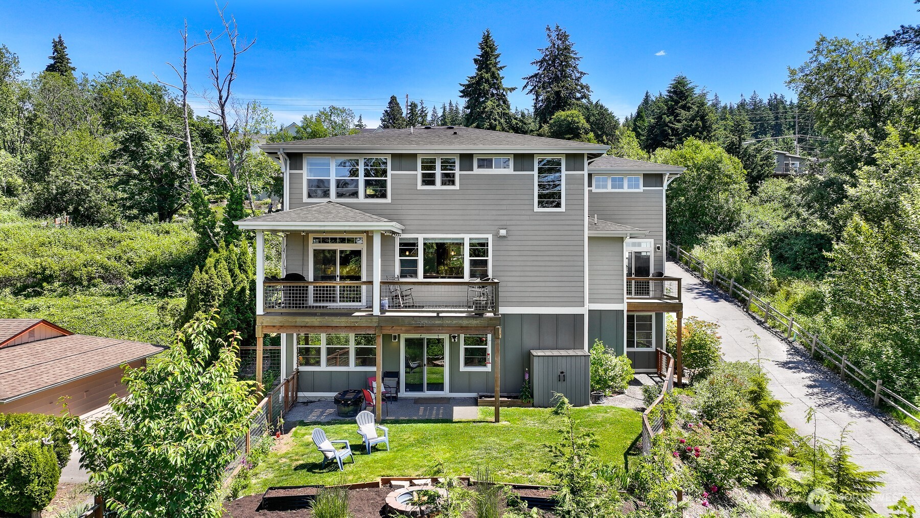 1221 34th Street Property Photo 35