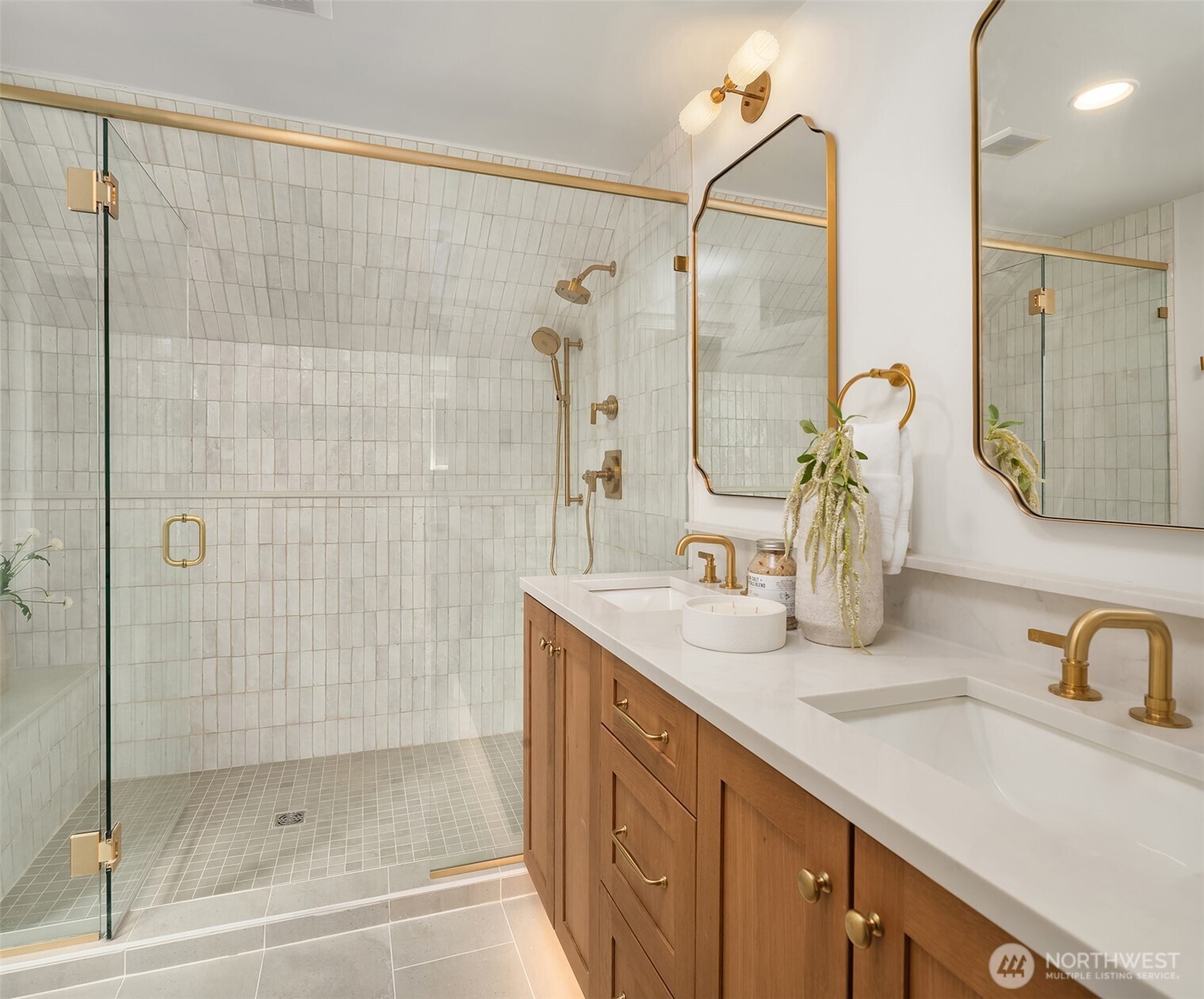 1919 E Eaton Place Property Photo 20