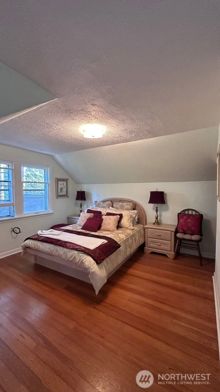 16310 Ashworth Avenue Property Photo 6