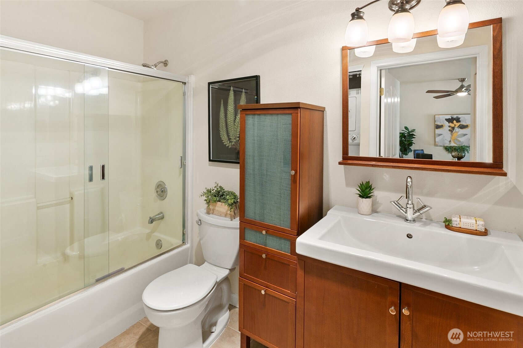 9750 Greenwood Avenue 203 Property Photo 14