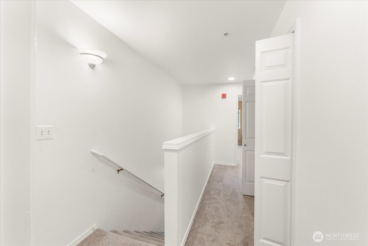 2565507 Property Photo 22