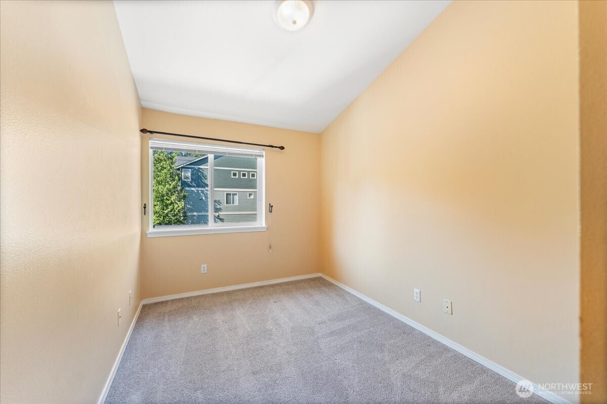 2565507 Property Photo 26