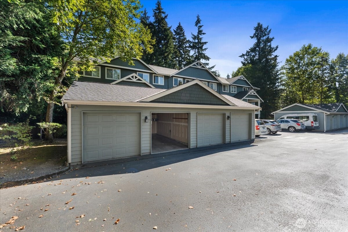 2565507 Property Photo 31