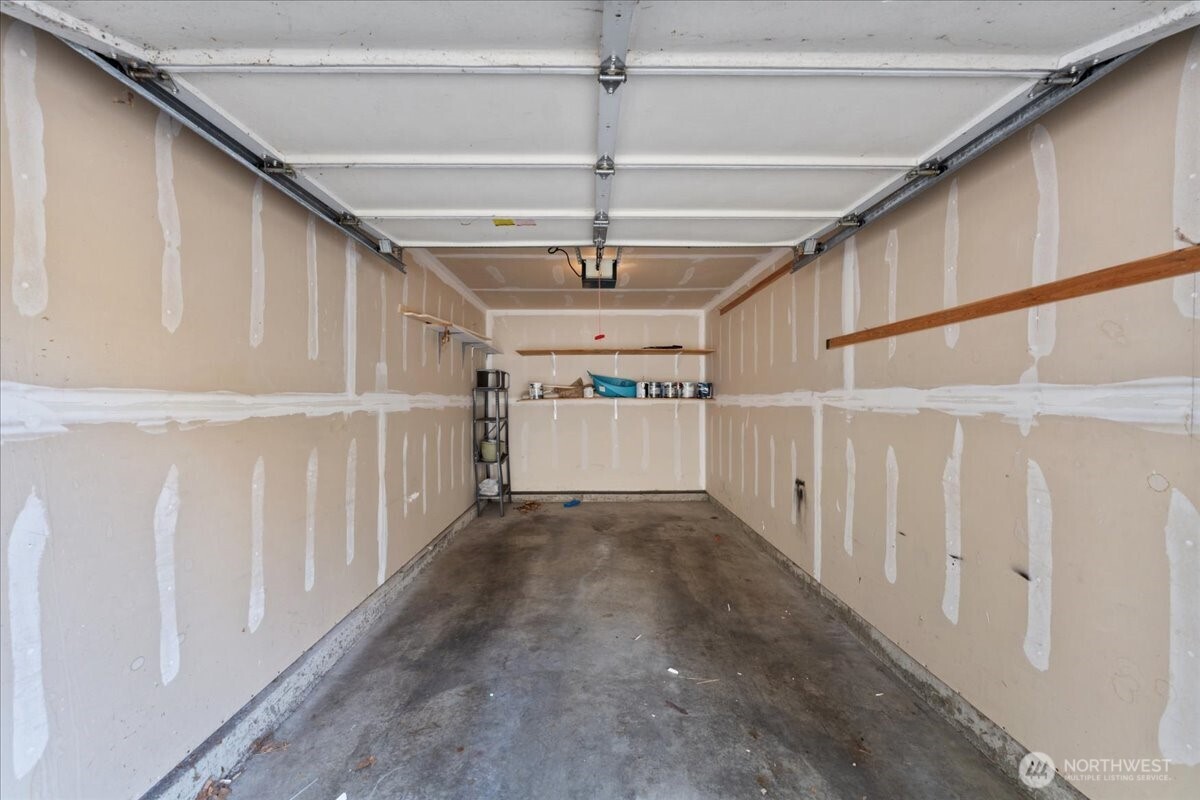 2565507 Property Photo 32