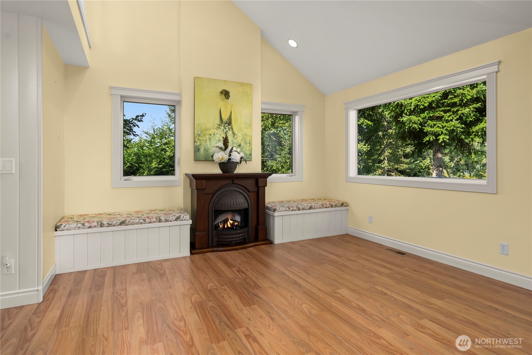 1202 Lansing Avenue Property Photo 5