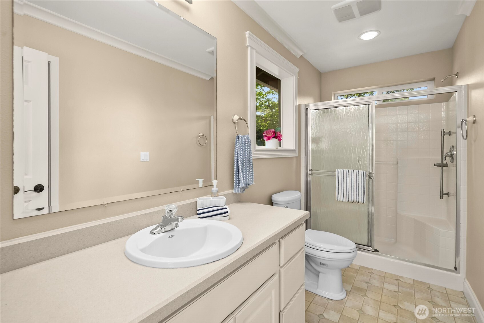 1202 Lansing Avenue Property Photo 17