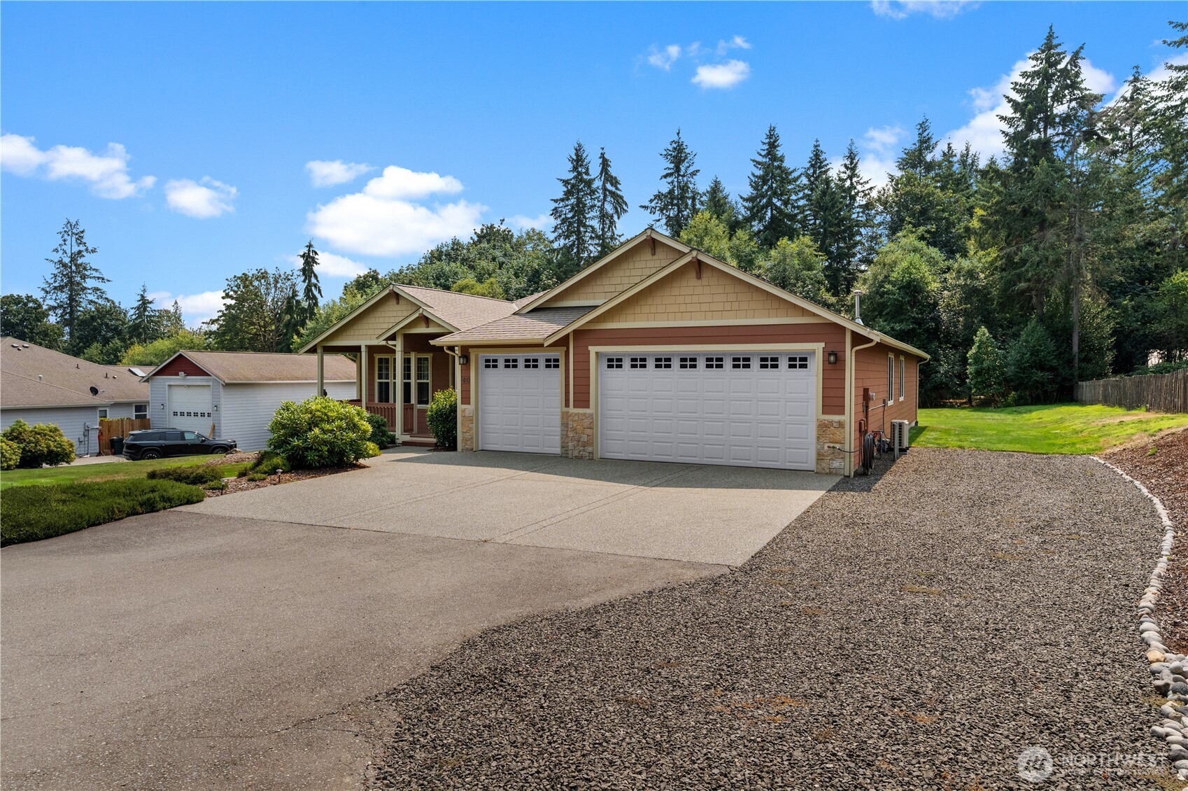 40 Carson Avenue Property Photo 4