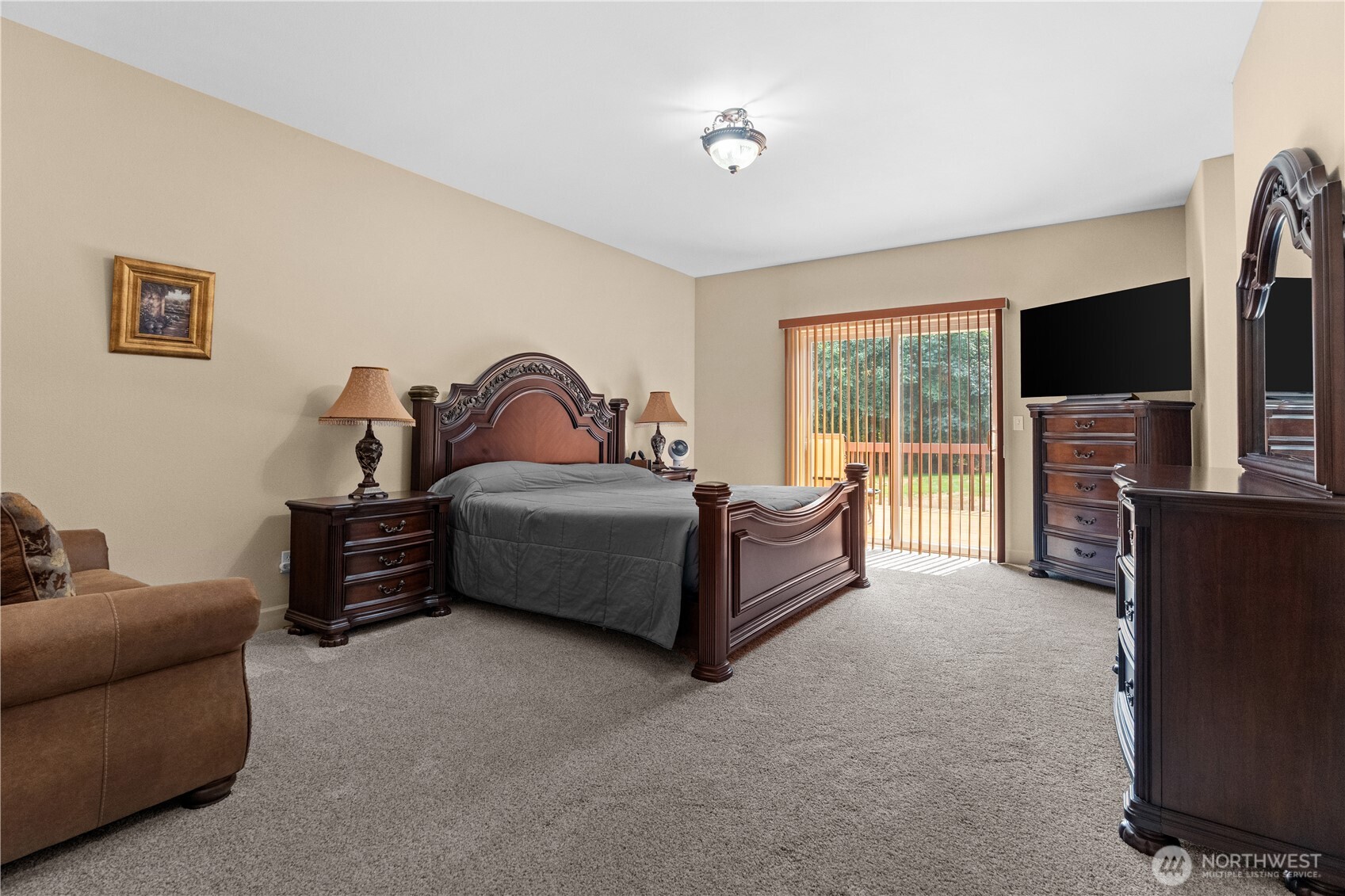40 Carson Avenue Property Photo 17