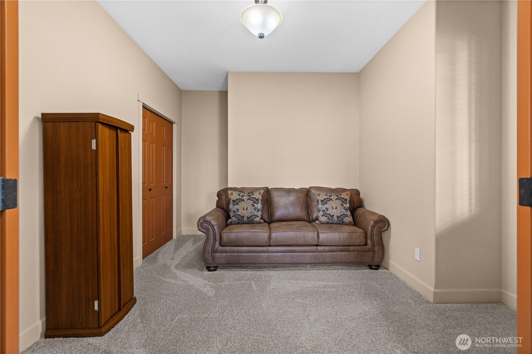 40 Carson Avenue Property Photo 28
