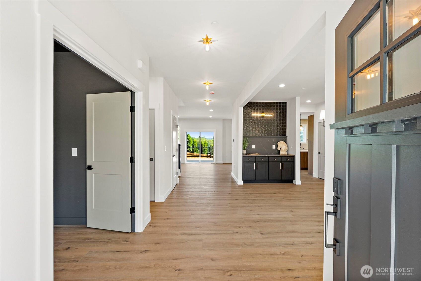 1238 9th Street Property Photo 3