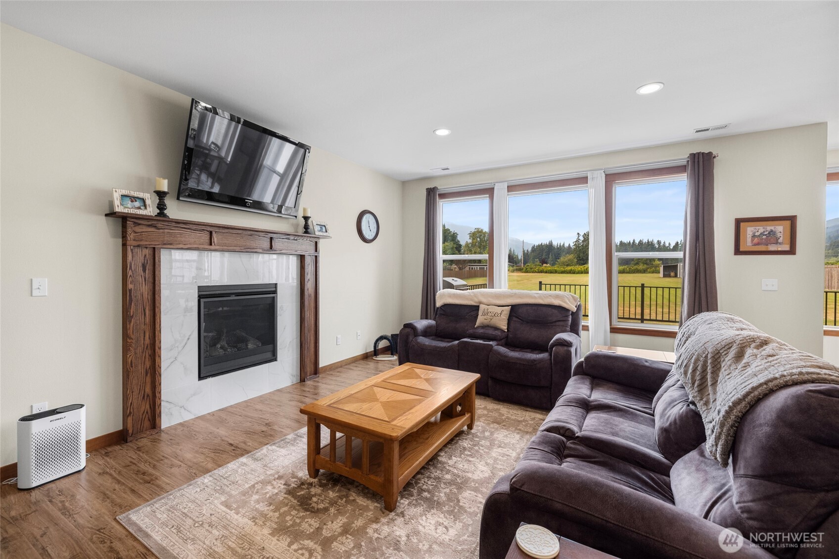 24105 Mangat Property Photo 6