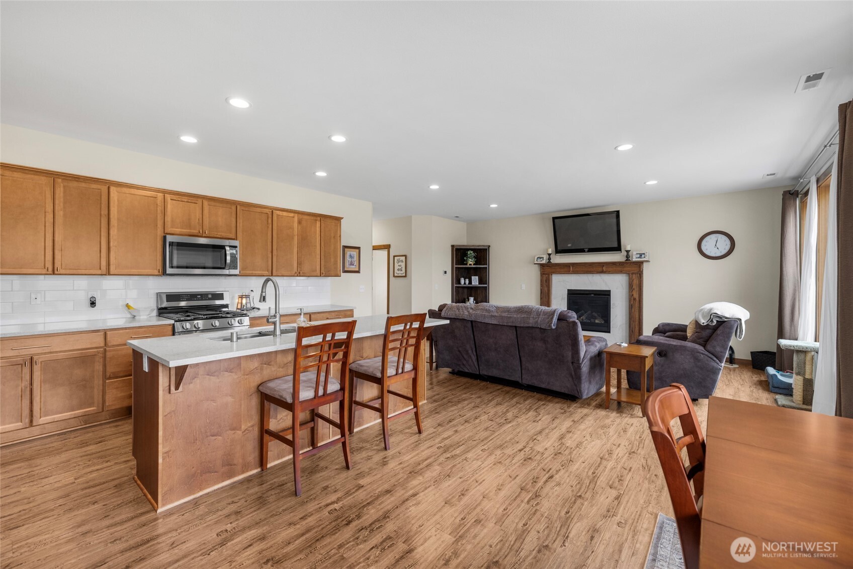 24105 Mangat Property Photo 8