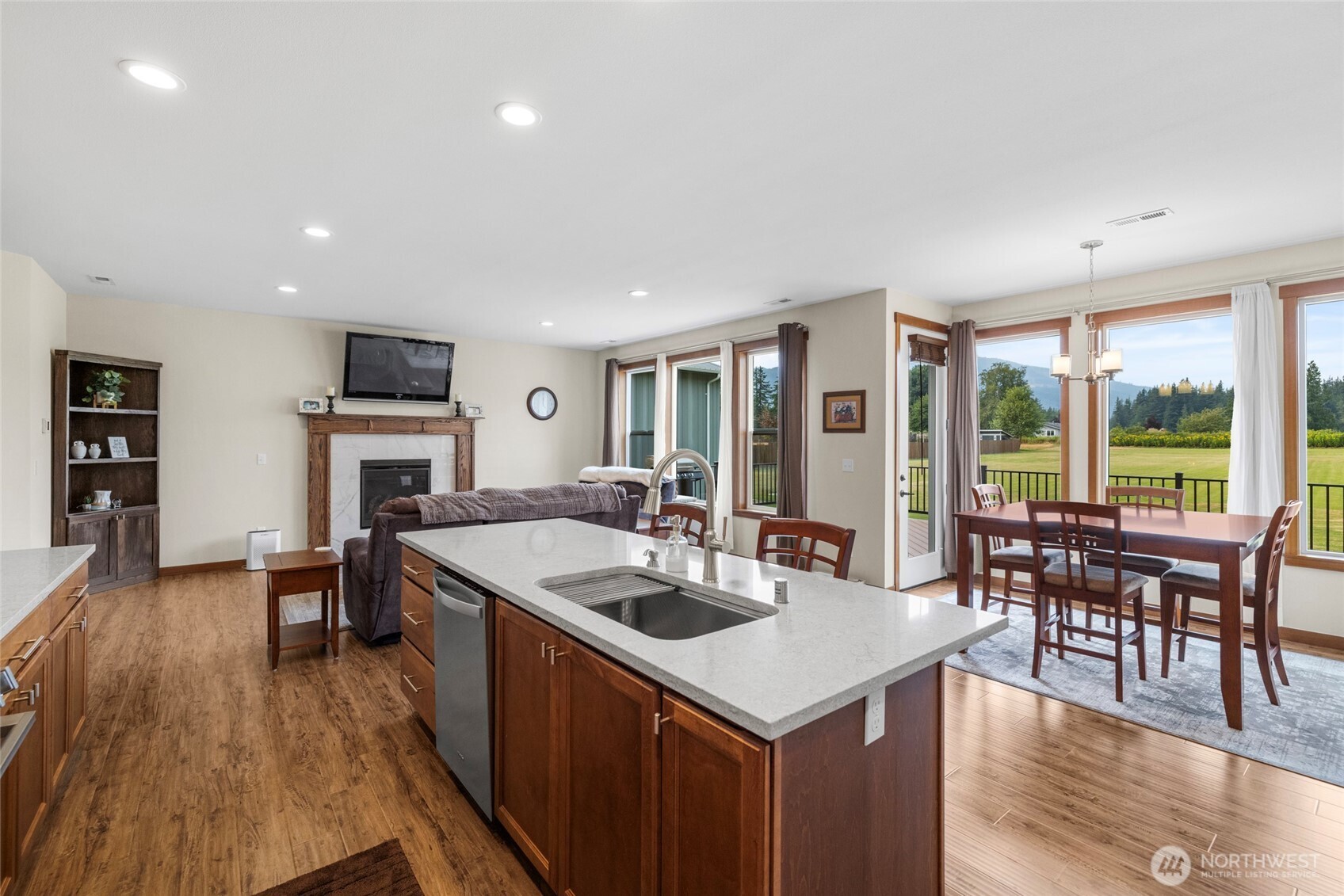 24105 Mangat Property Photo 12