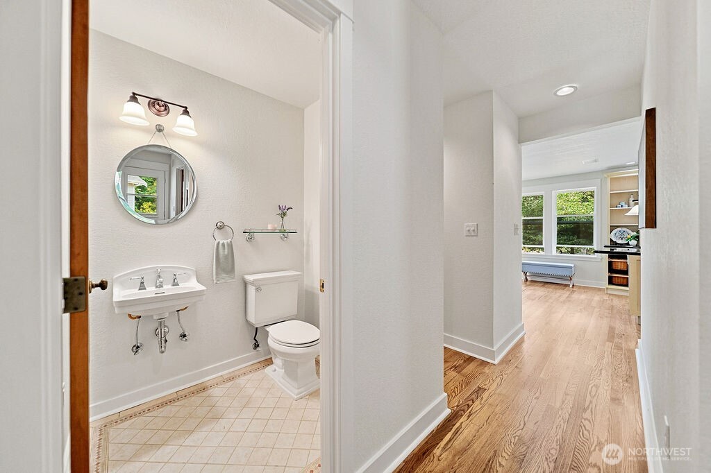11021 Willamette Meridian Road Property Photo 6